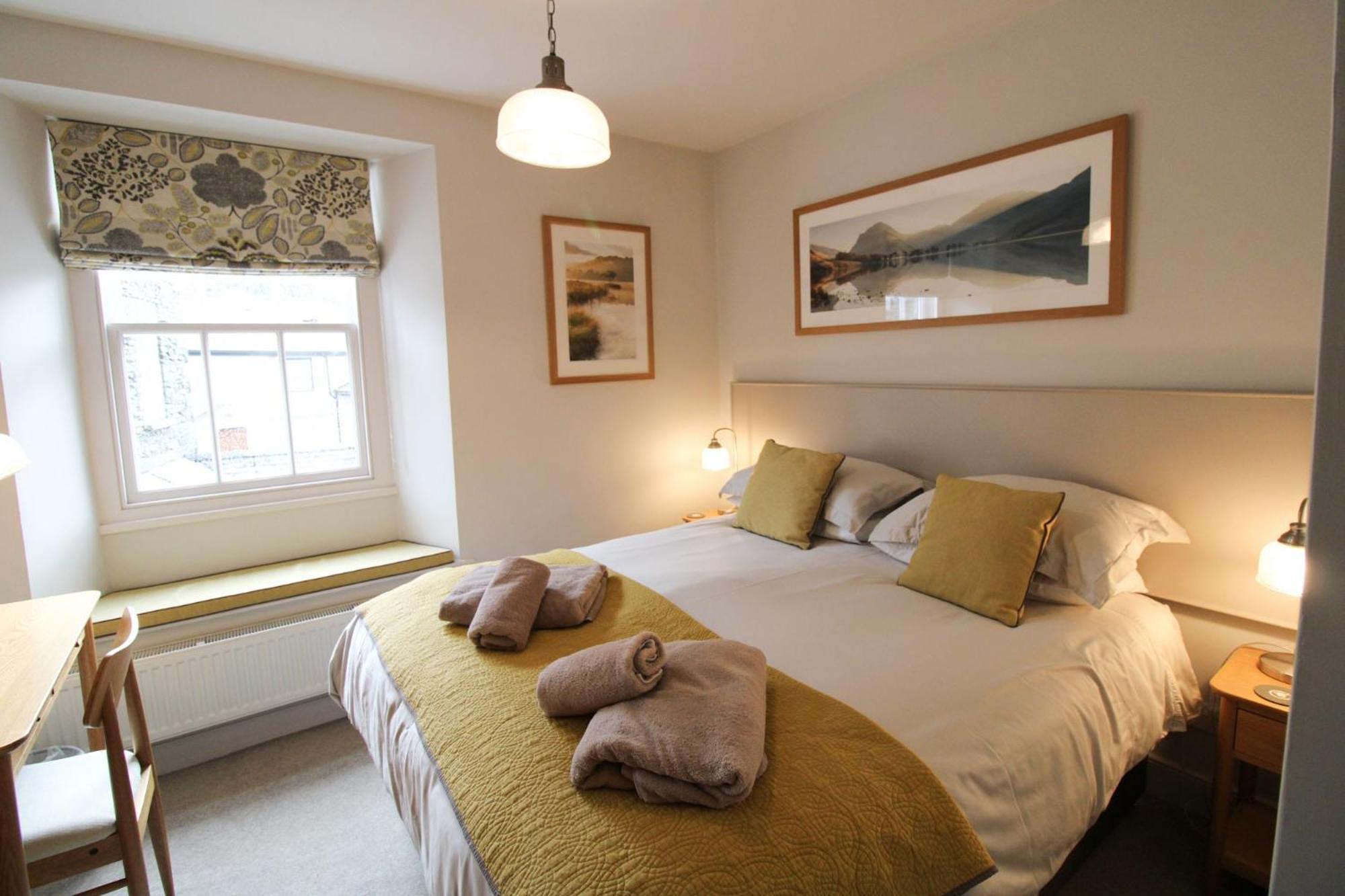 Cosy Cottage within walking distance of shops, pubs in Ambleside with wood burning stove