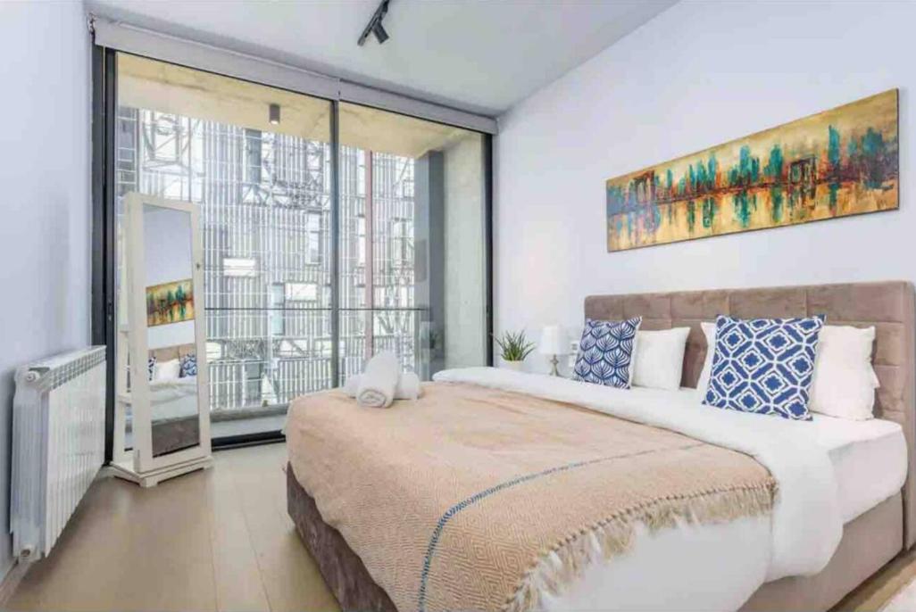 Livloft 2-BR in Mar Mikhael view 4