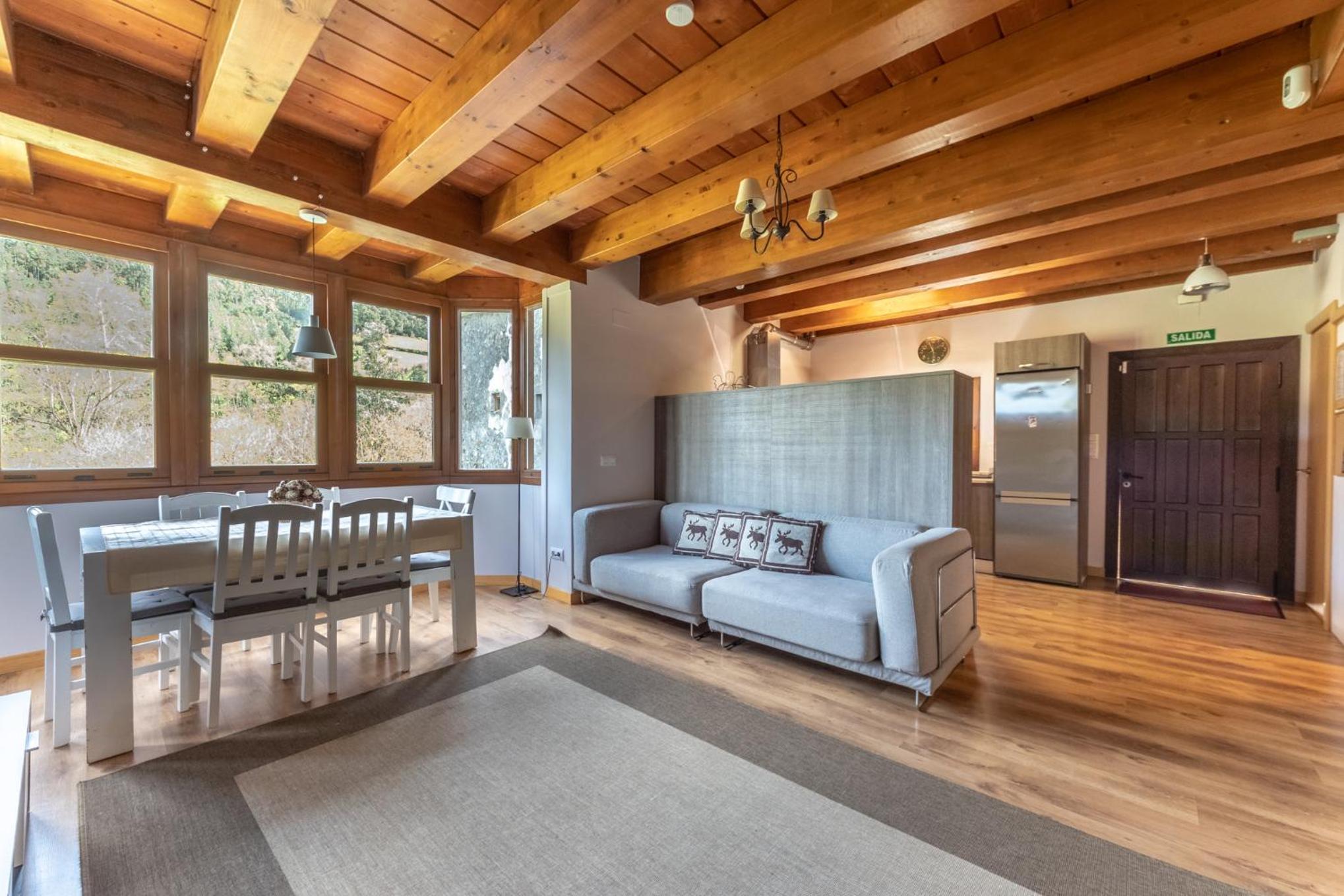 43B Nature with parking by Aston Rentals view 5