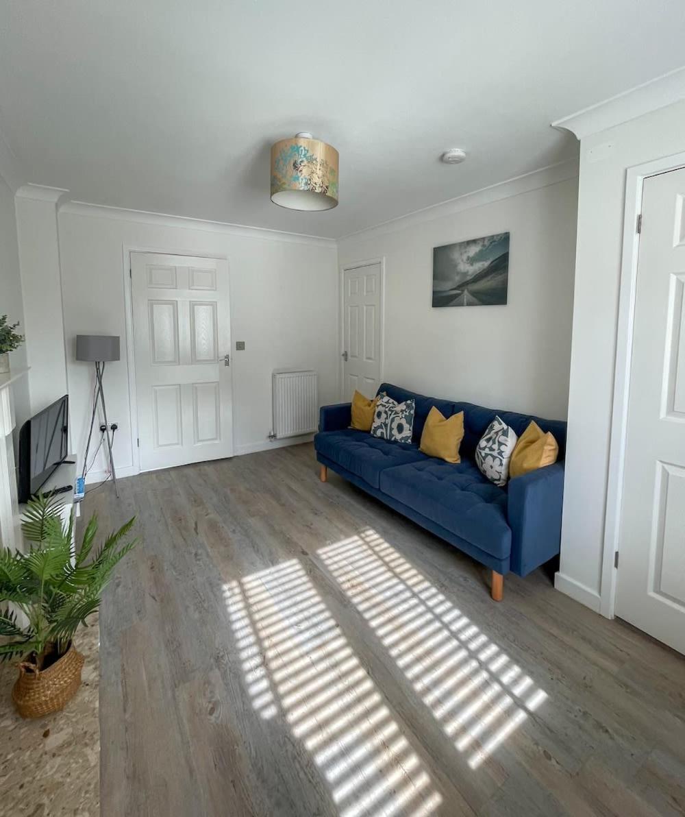 Comfortable Home w Private Parking Charlestown
