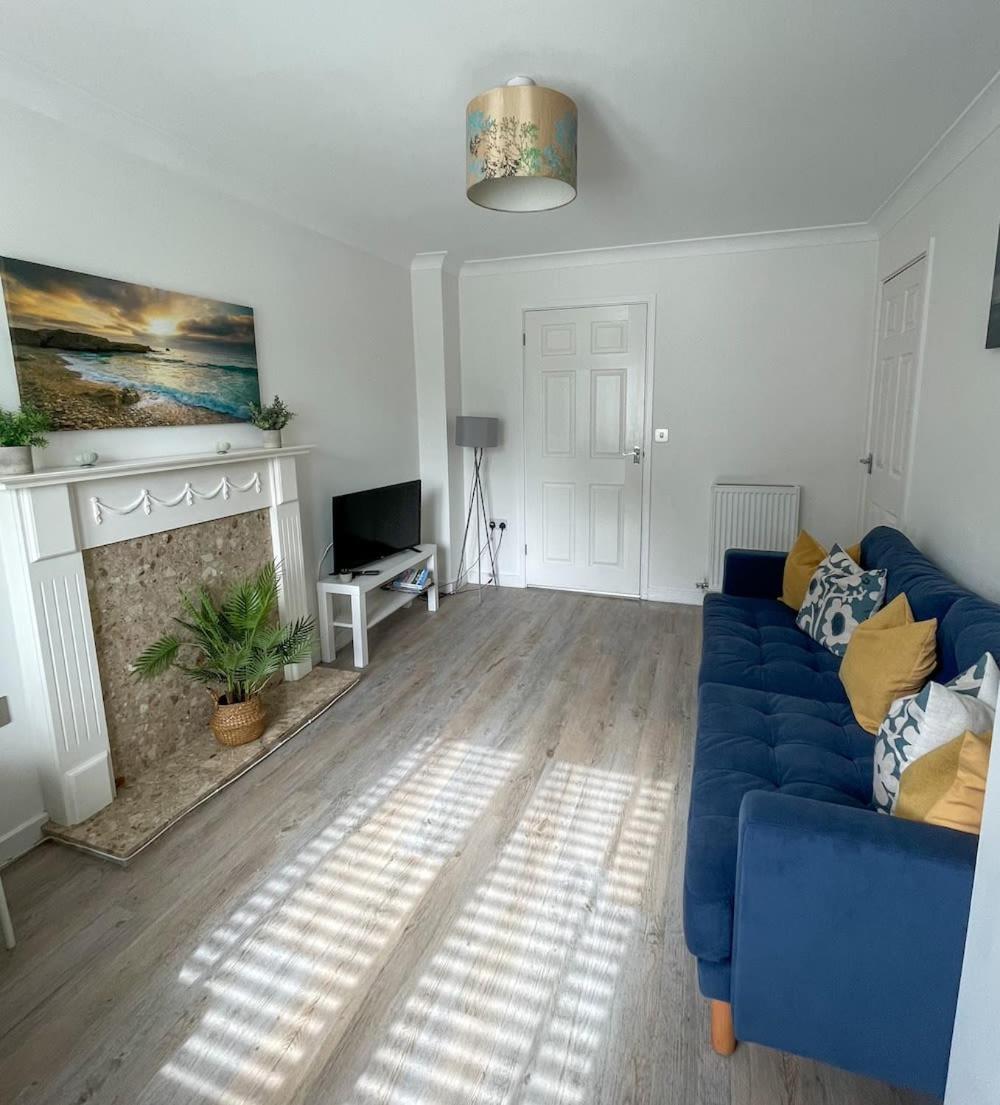 Comfortable Home w Private Parking Charlestown