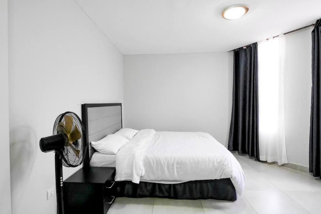 Ultra Modern Apartment in Nyarutarama view 5