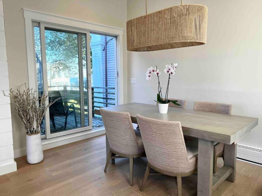 Luxury Water-View West End Condo