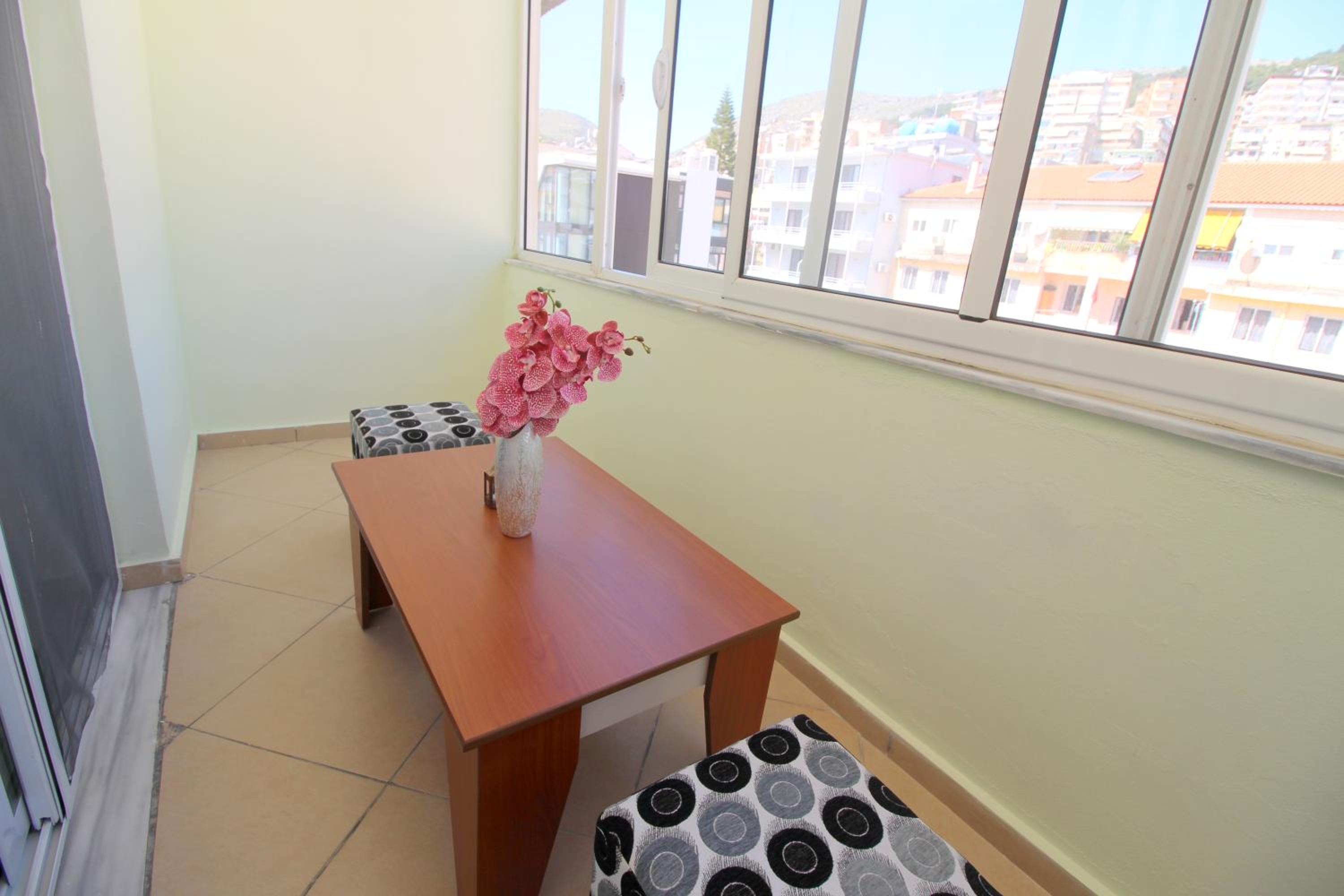 July Seaview Apartments
