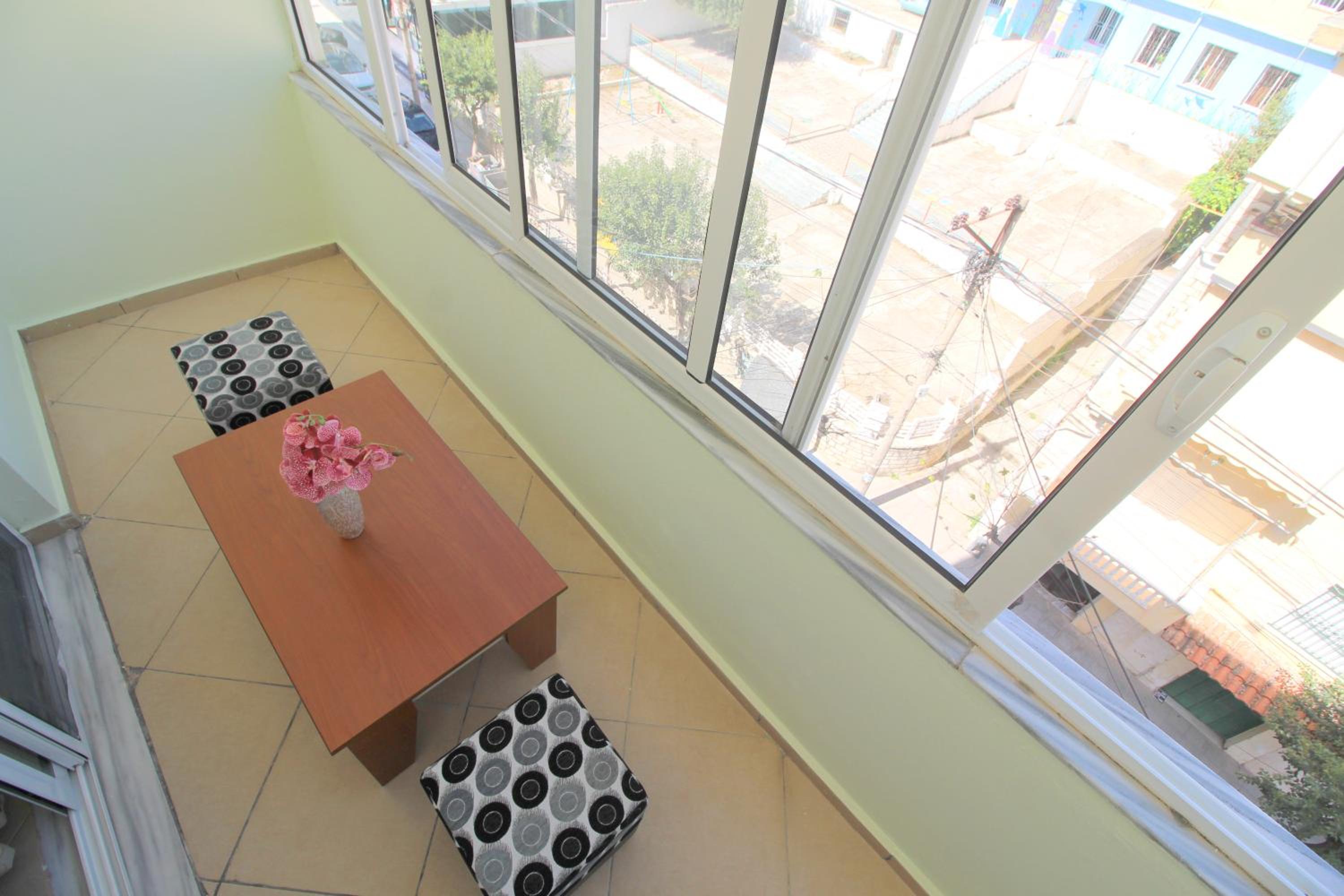 July Seaview Apartments