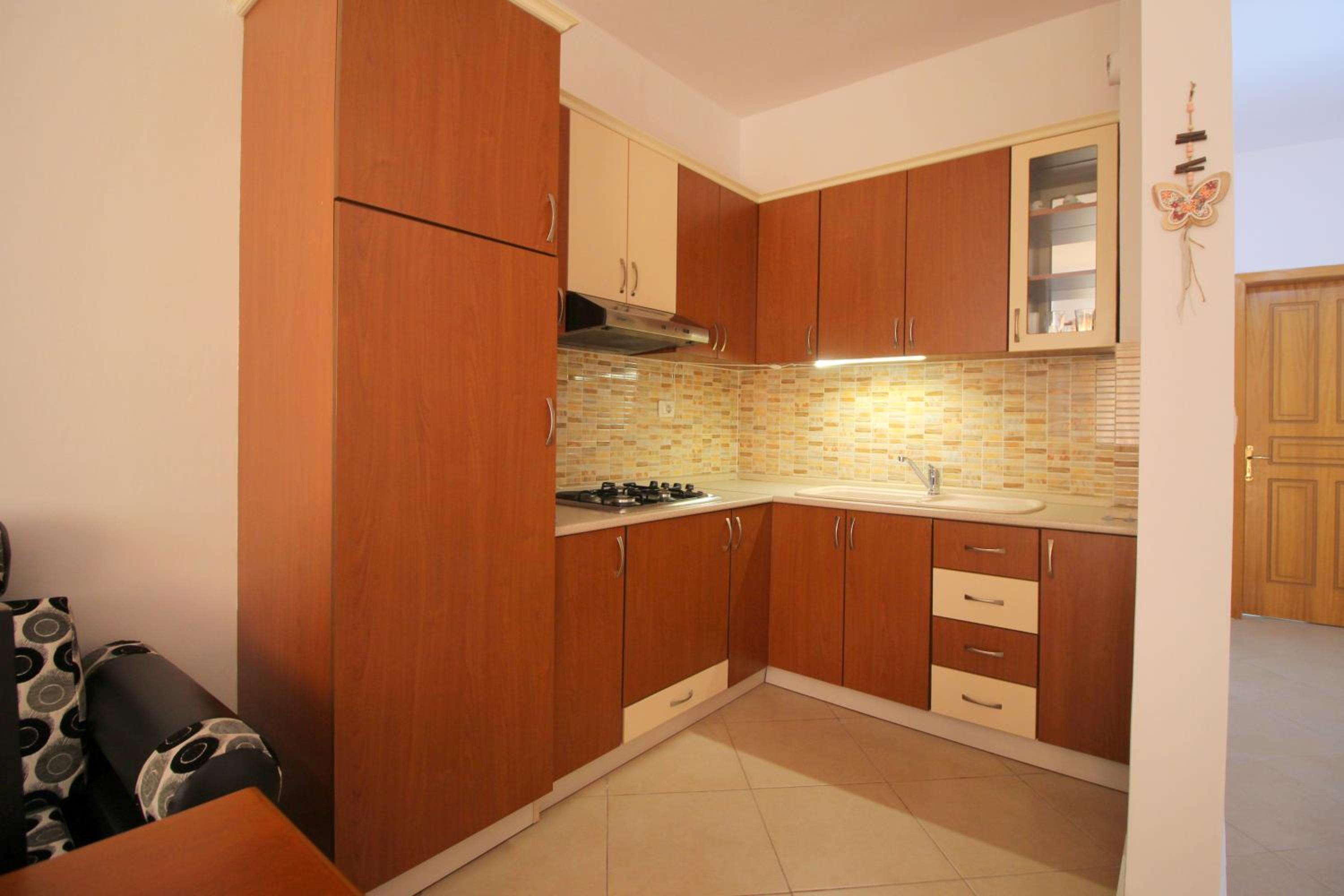 July Seaview Apartments