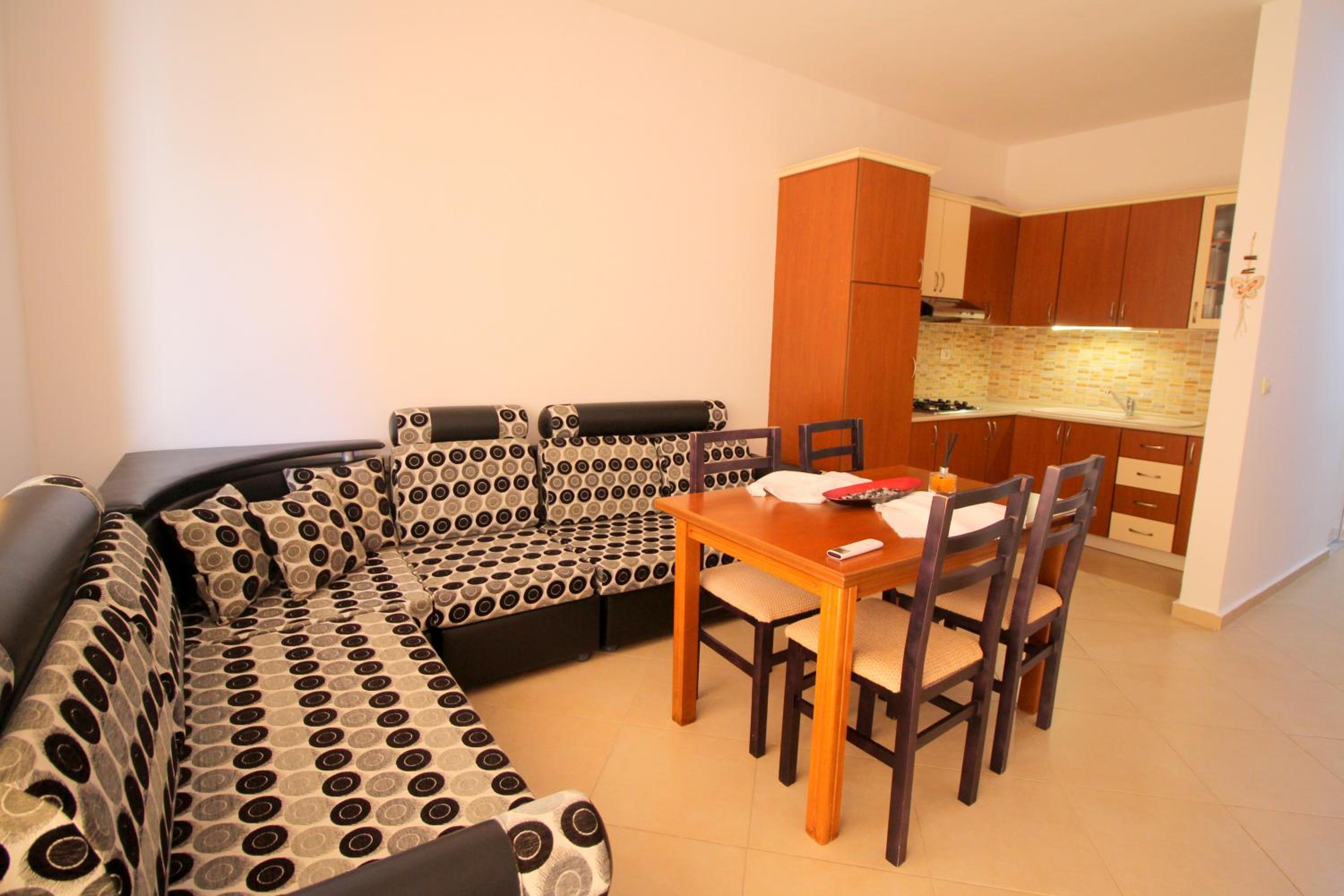July Seaview Apartments