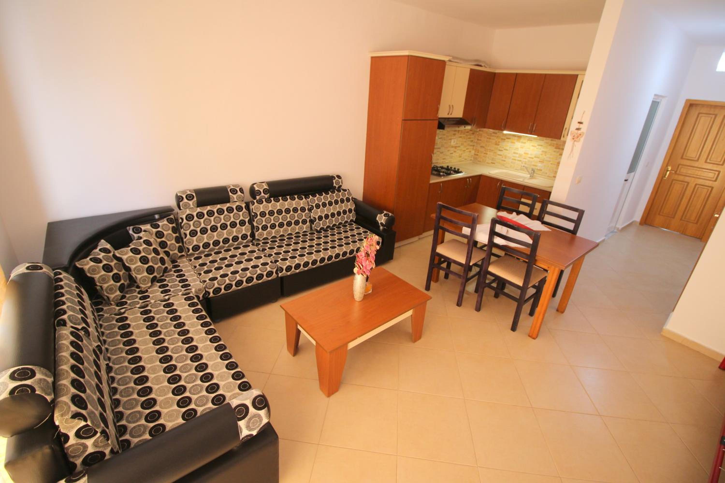 July Seaview Apartments