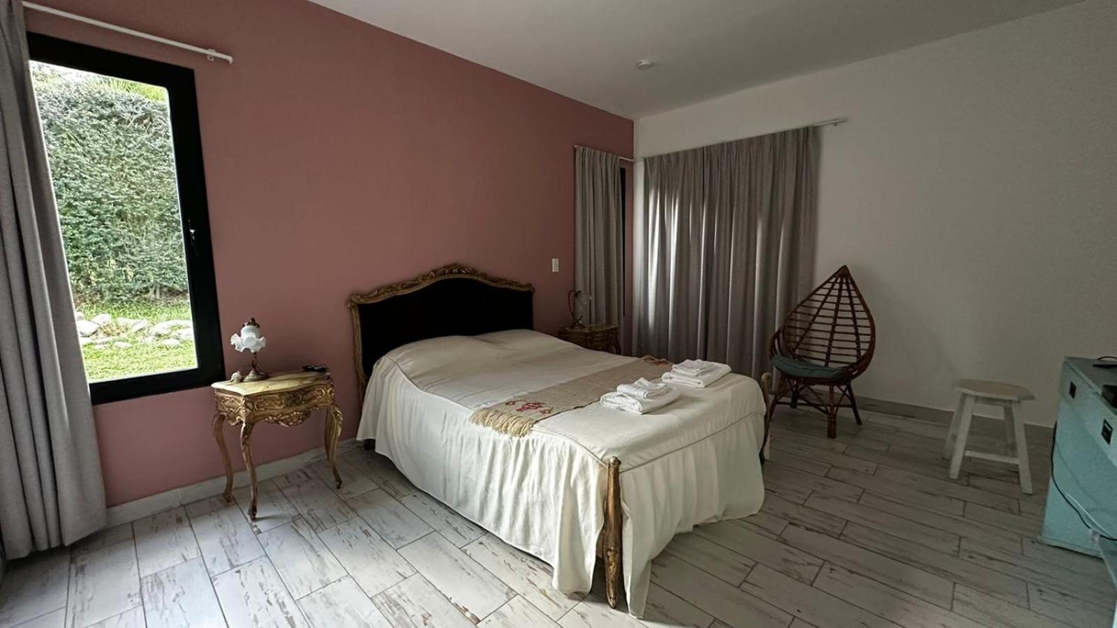 casa con pileta grande en Castellanos San Lorenzo ,paisaje unico, tranquilidad y comodidad