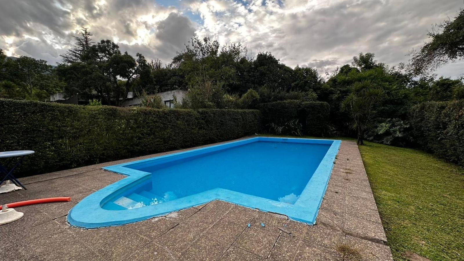 casa con pileta grande en Castellanos San Lorenzo ,paisaje unico, tranquilidad y comodidad