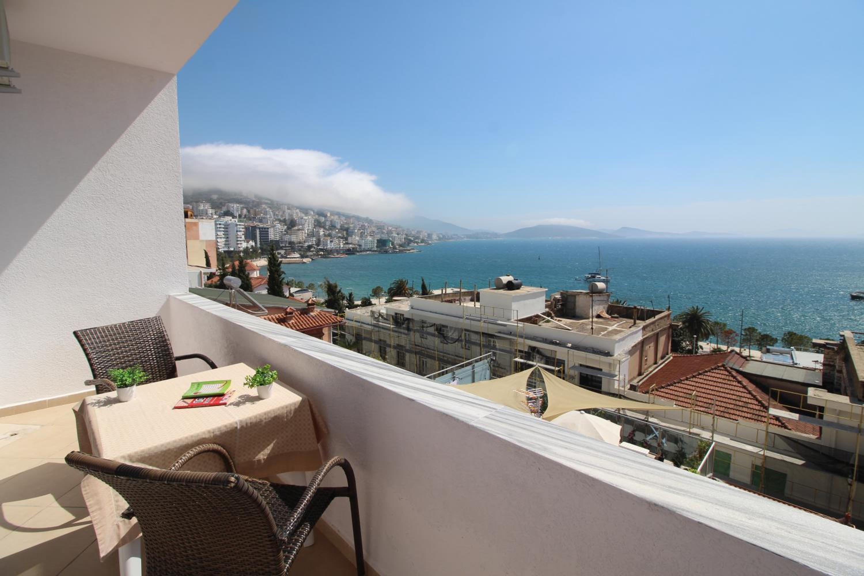 July Seaview Apartments