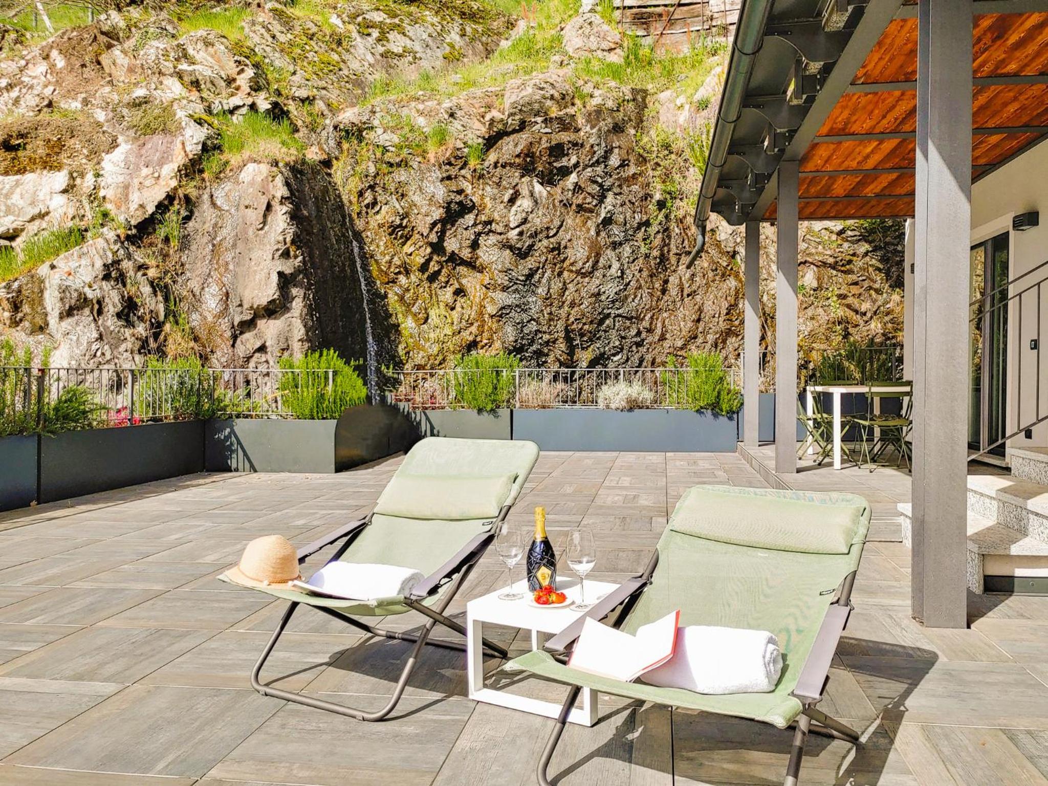 Dascio Paradise Ferienwohnung mit Dachterrasse am See