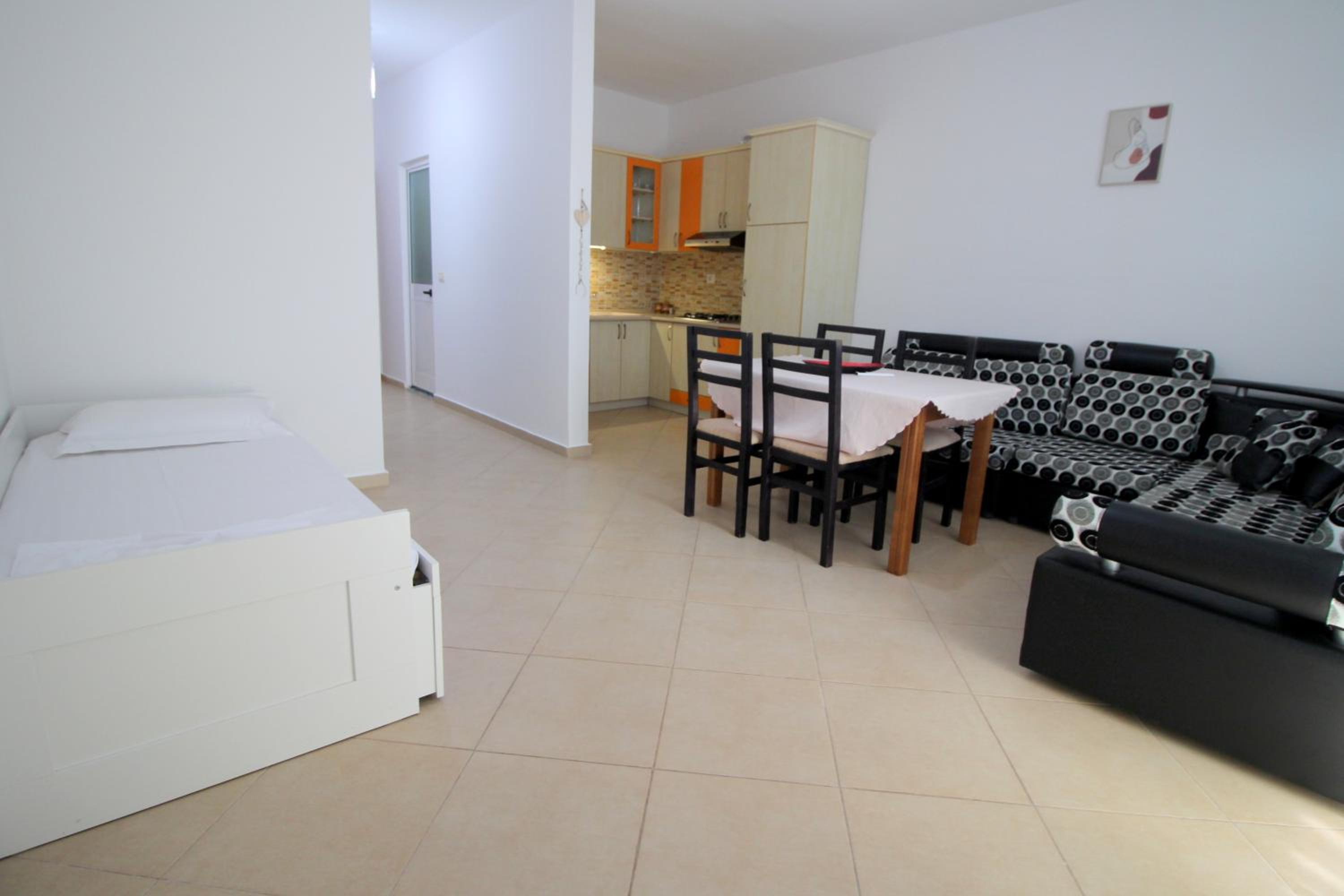 July Seaview Apartments