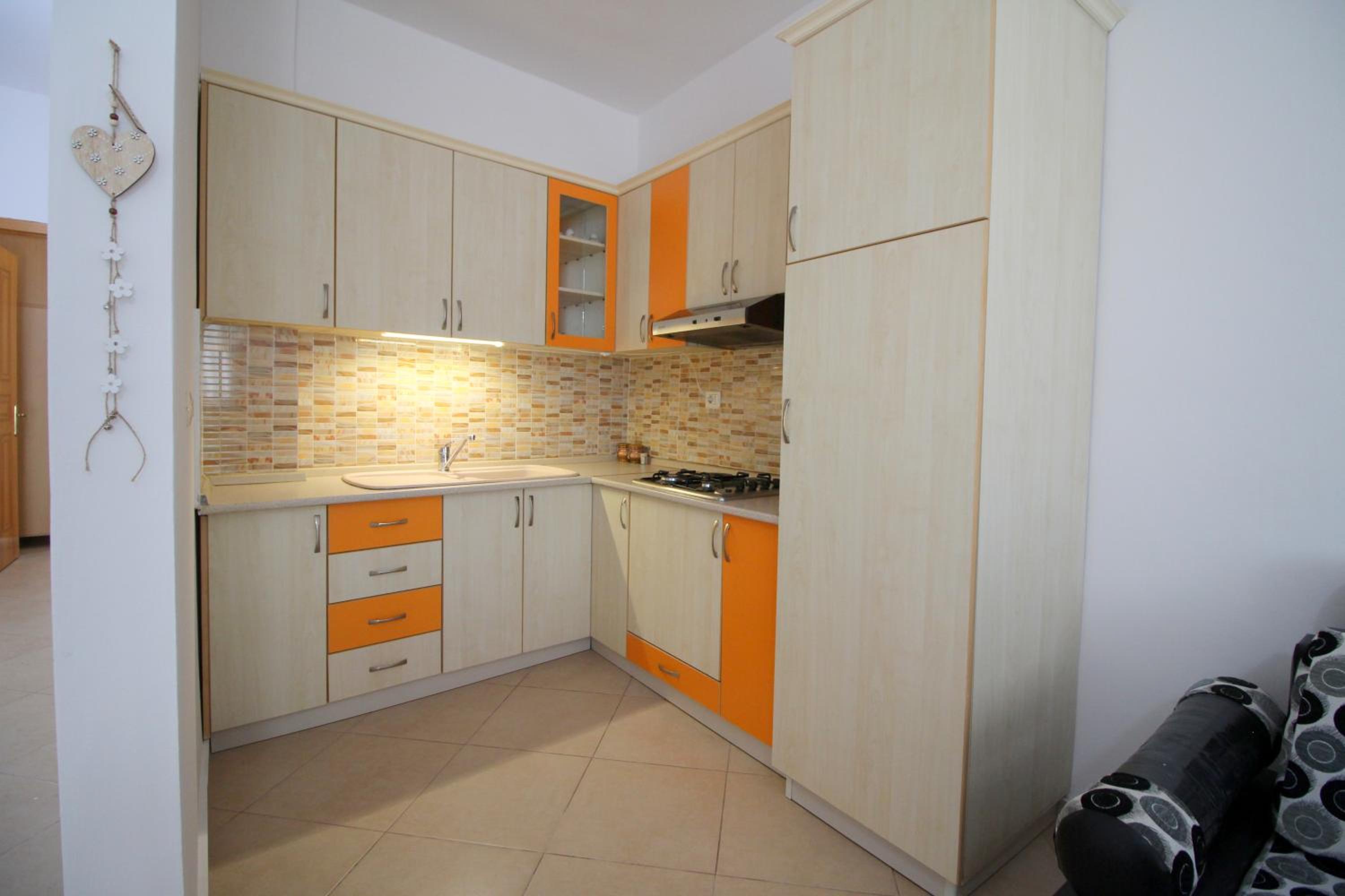 July Seaview Apartments