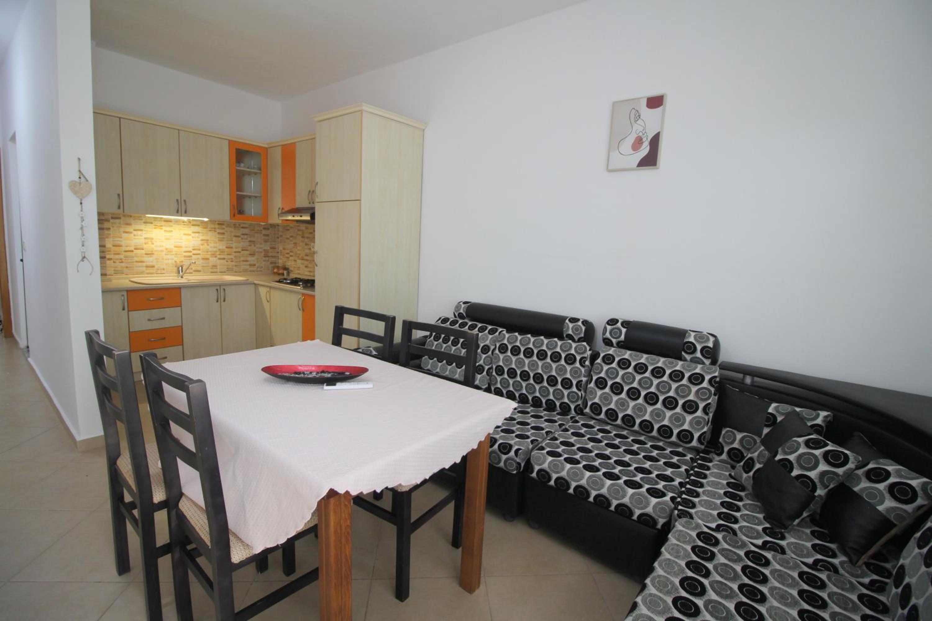 July Seaview Apartments