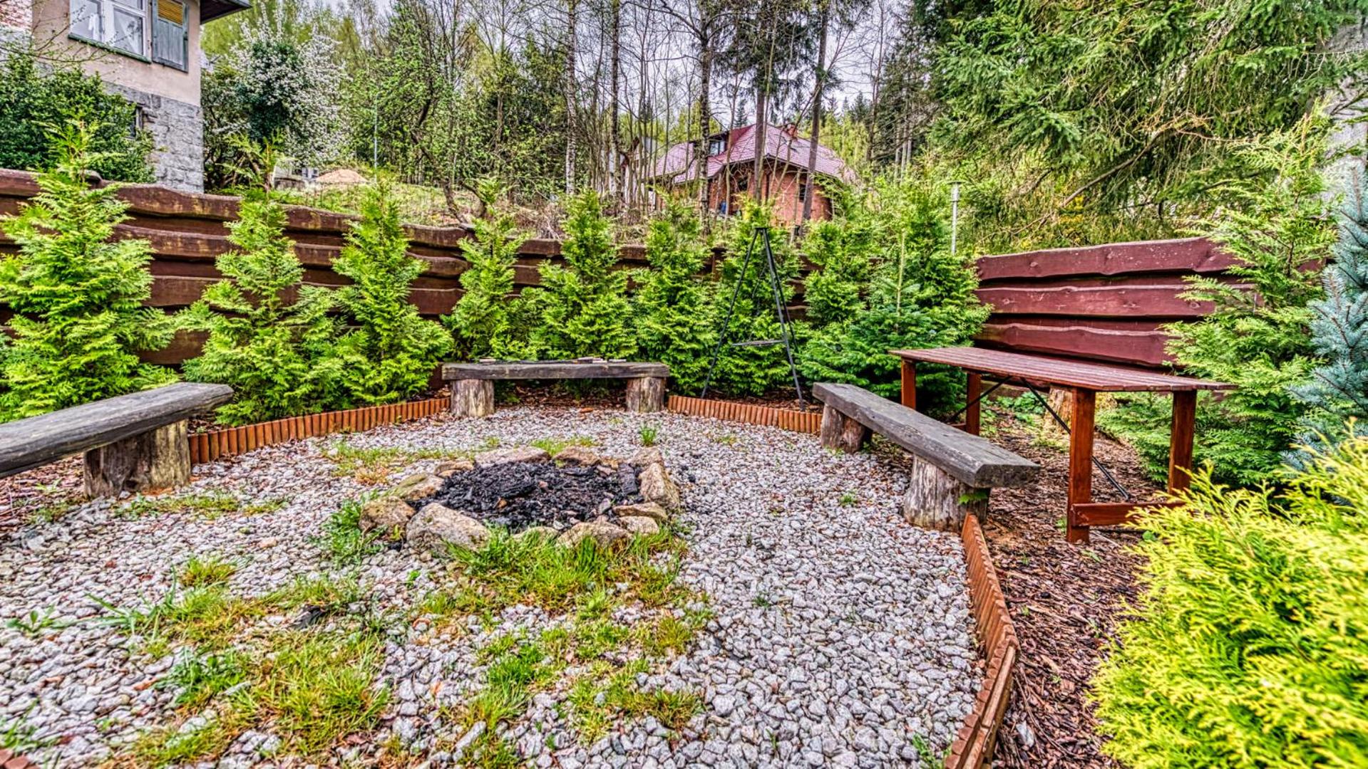 ROYAL APARTS Villa Vika Apartamenty Górskie z ogrodem