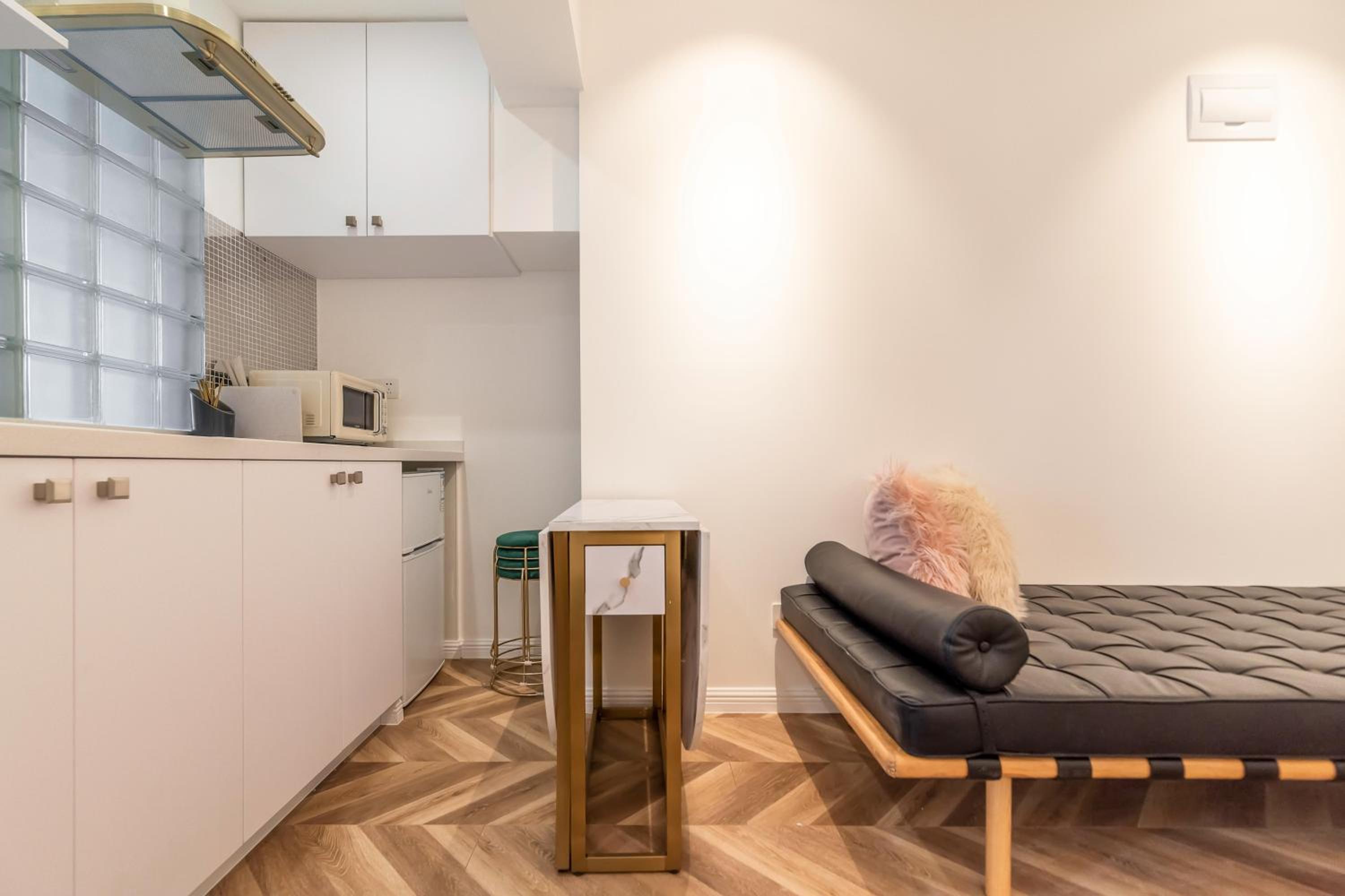 Shanghai Hills& Xu's Cozy Apartment,Lujiazui area,Line 6&9 and Near The Bund