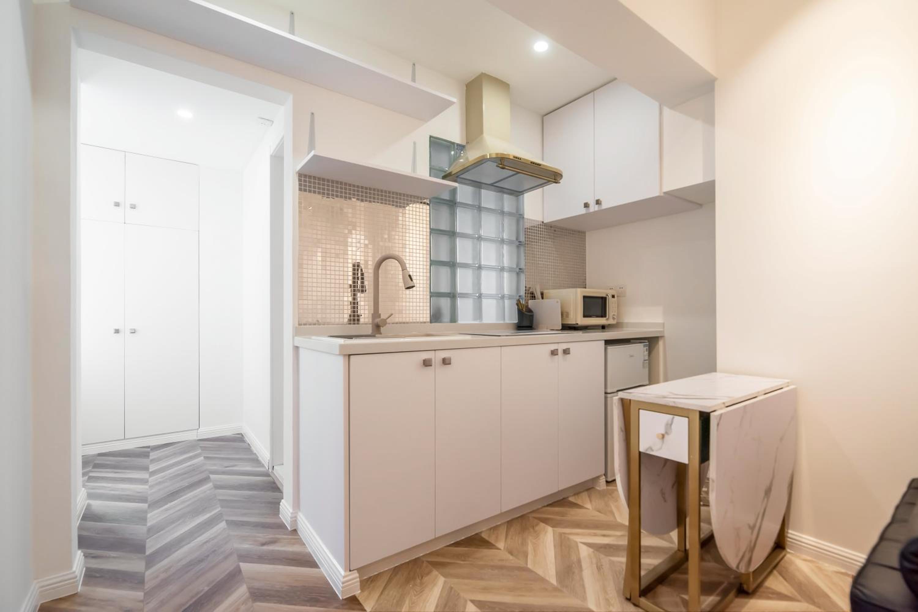 Shanghai Hills& Xu's Cozy Apartment,Lujiazui area,Line 6&9 and Near The Bund