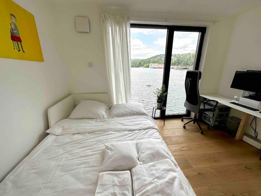 One of the kind Prague Houseboat Experience +BOAT