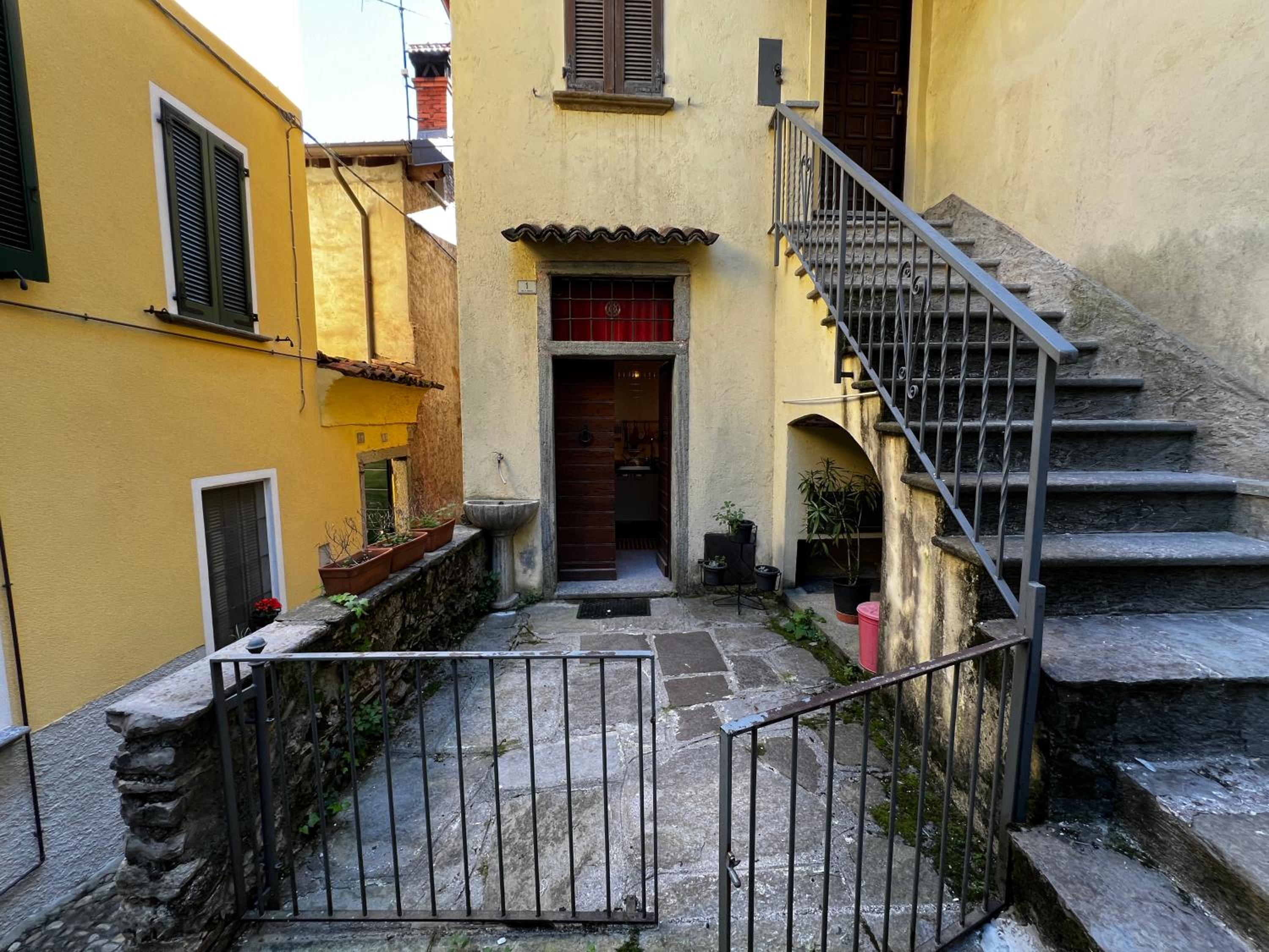 Photo 66