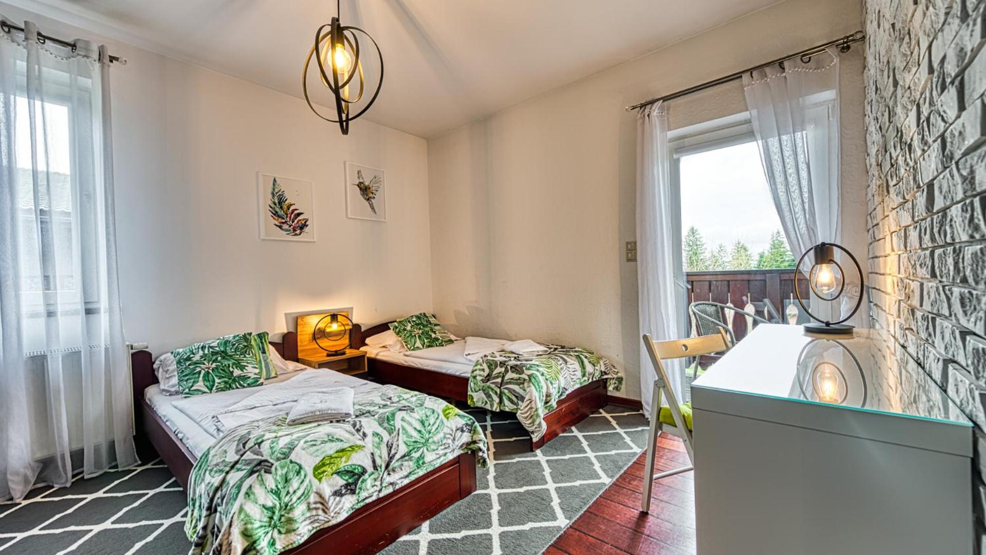 ROYAL APARTS Villa Vika Apartamenty Górskie z ogrodem