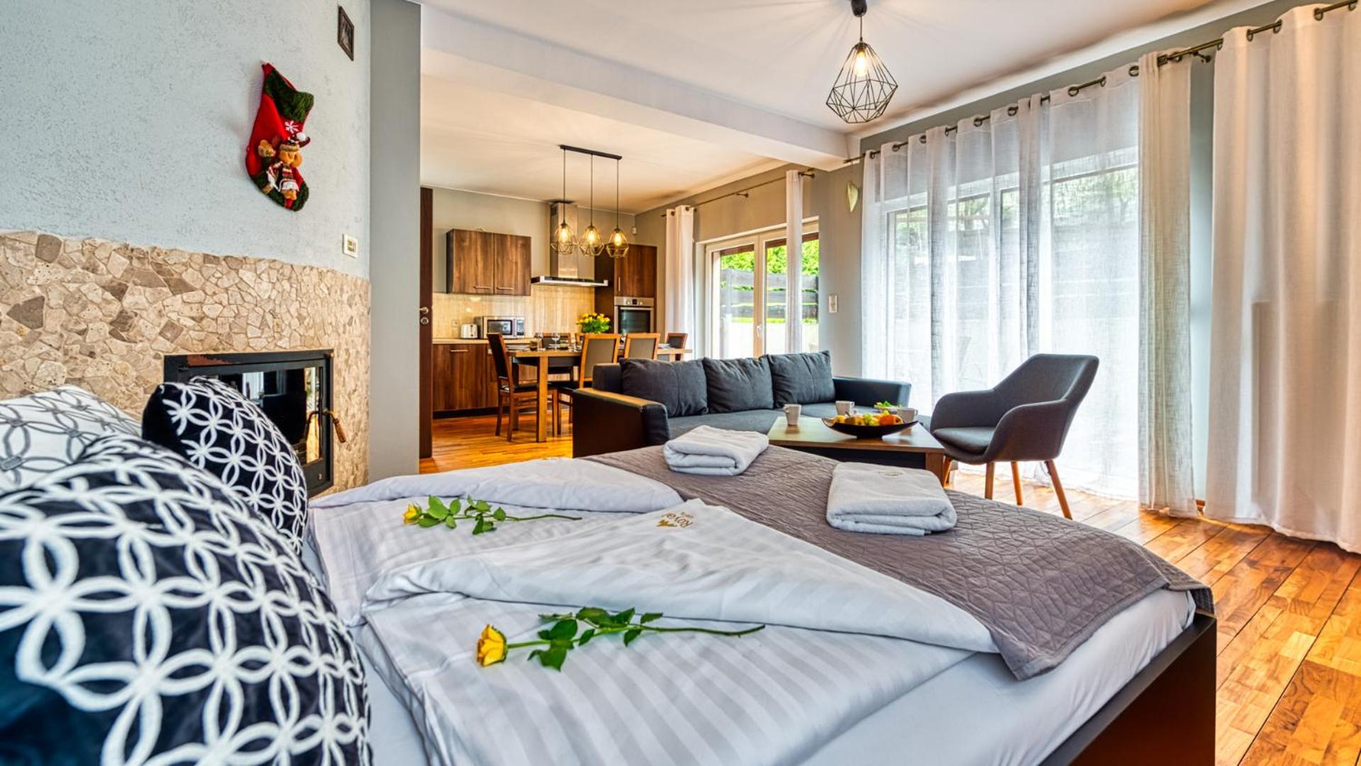 ROYAL APARTS Villa Vika Apartamenty Górskie z ogrodem