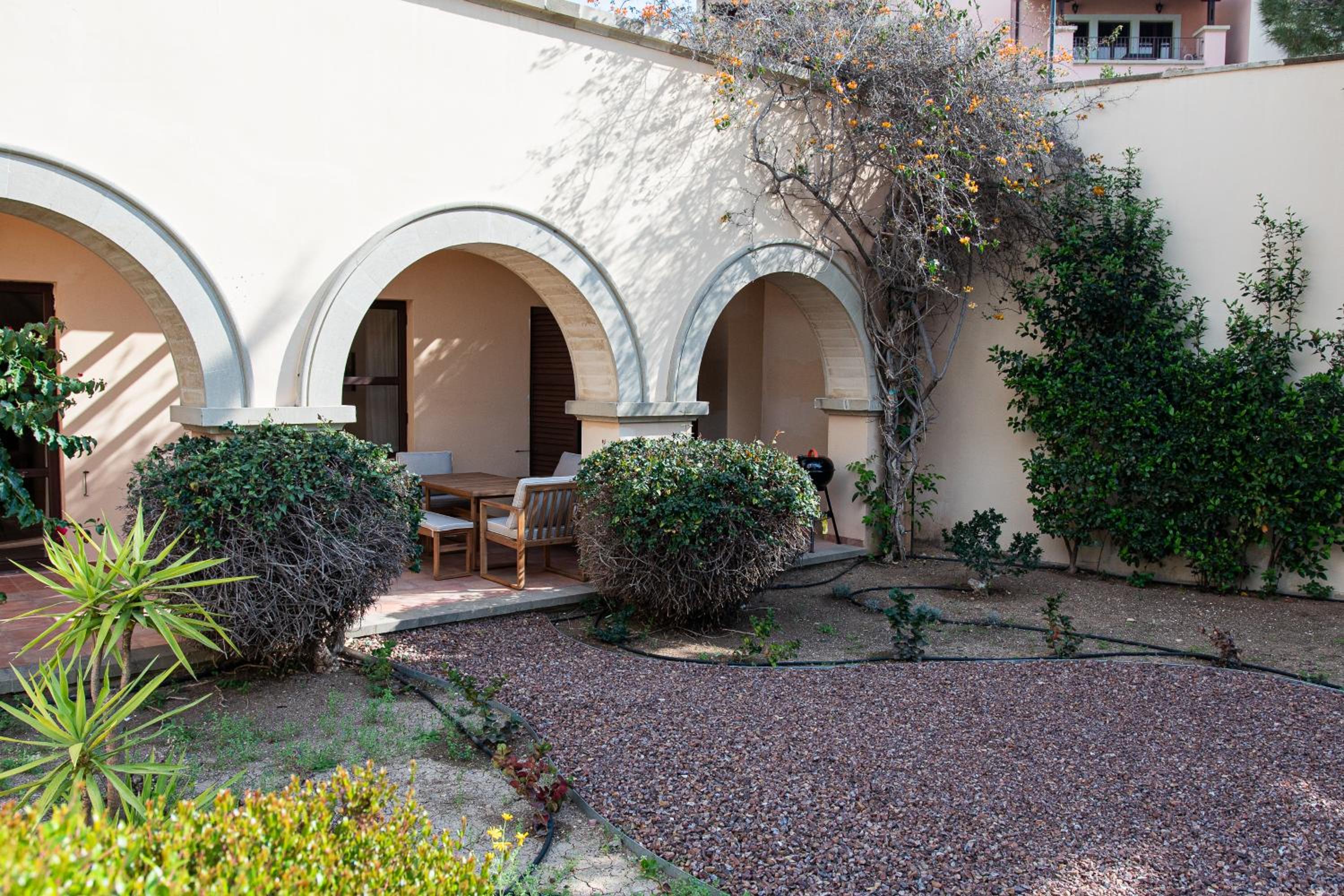 Aphrodite Hills Renovated flat L01 with garden