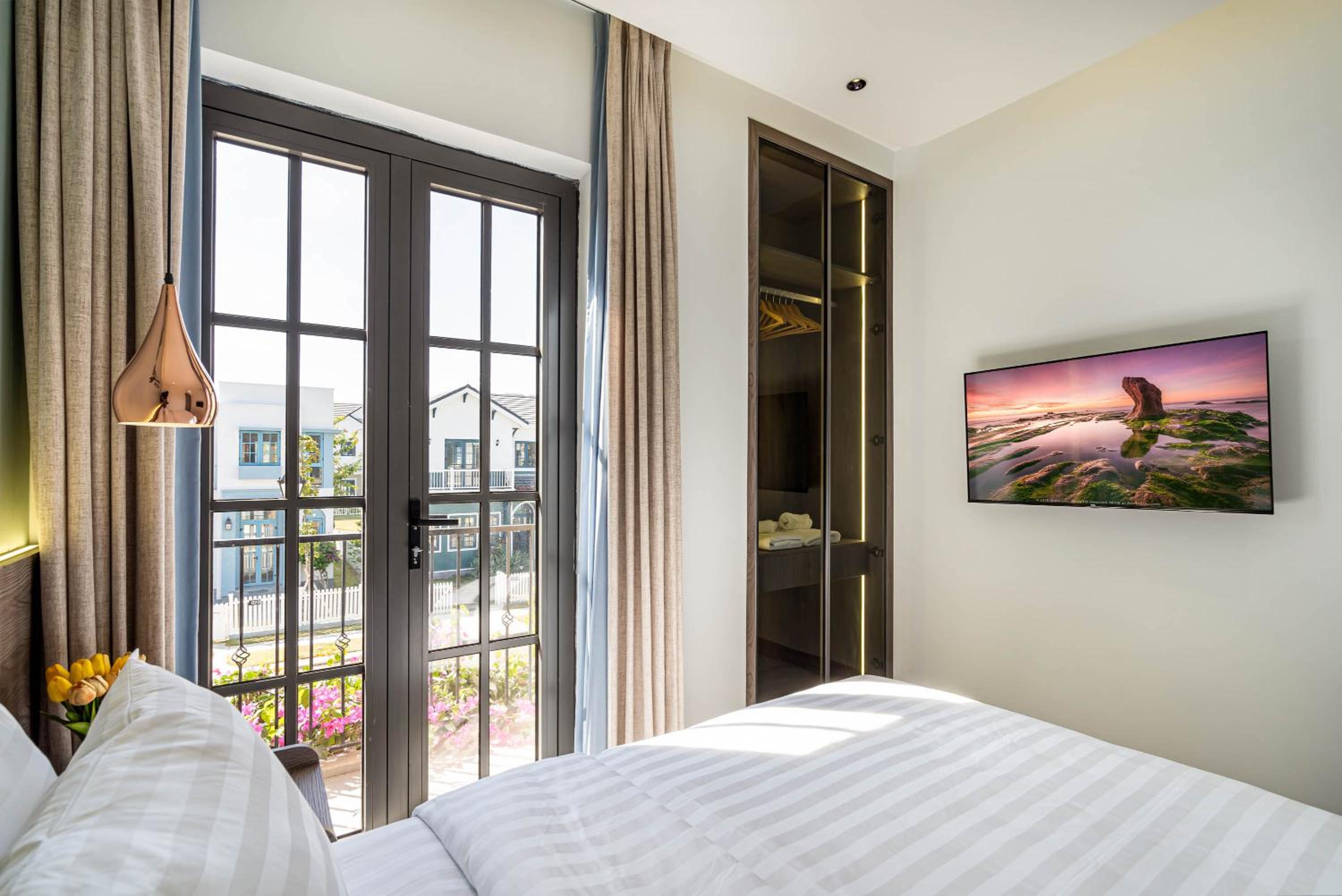 GIA HUY TRAVEL - Luxury Villa Novaworld Phan Thiet 03.33 view 4