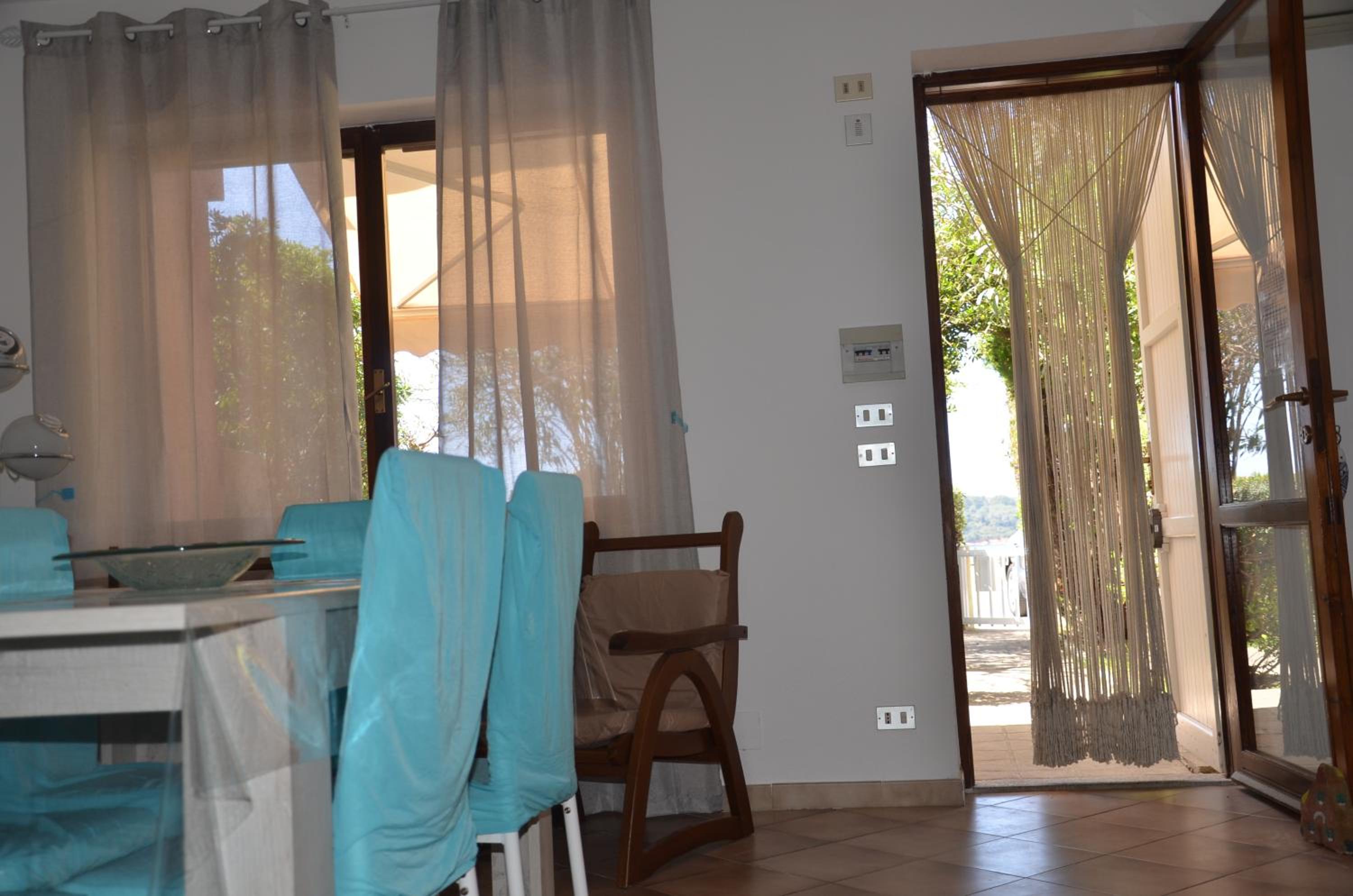 FANTASTIC SARDINIA VILLETTE CON GIARDINO Fronte Mare Fertilia FAHO-GAV01-GAV02