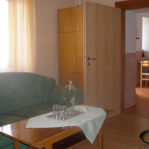 Tornácos Apartmanház