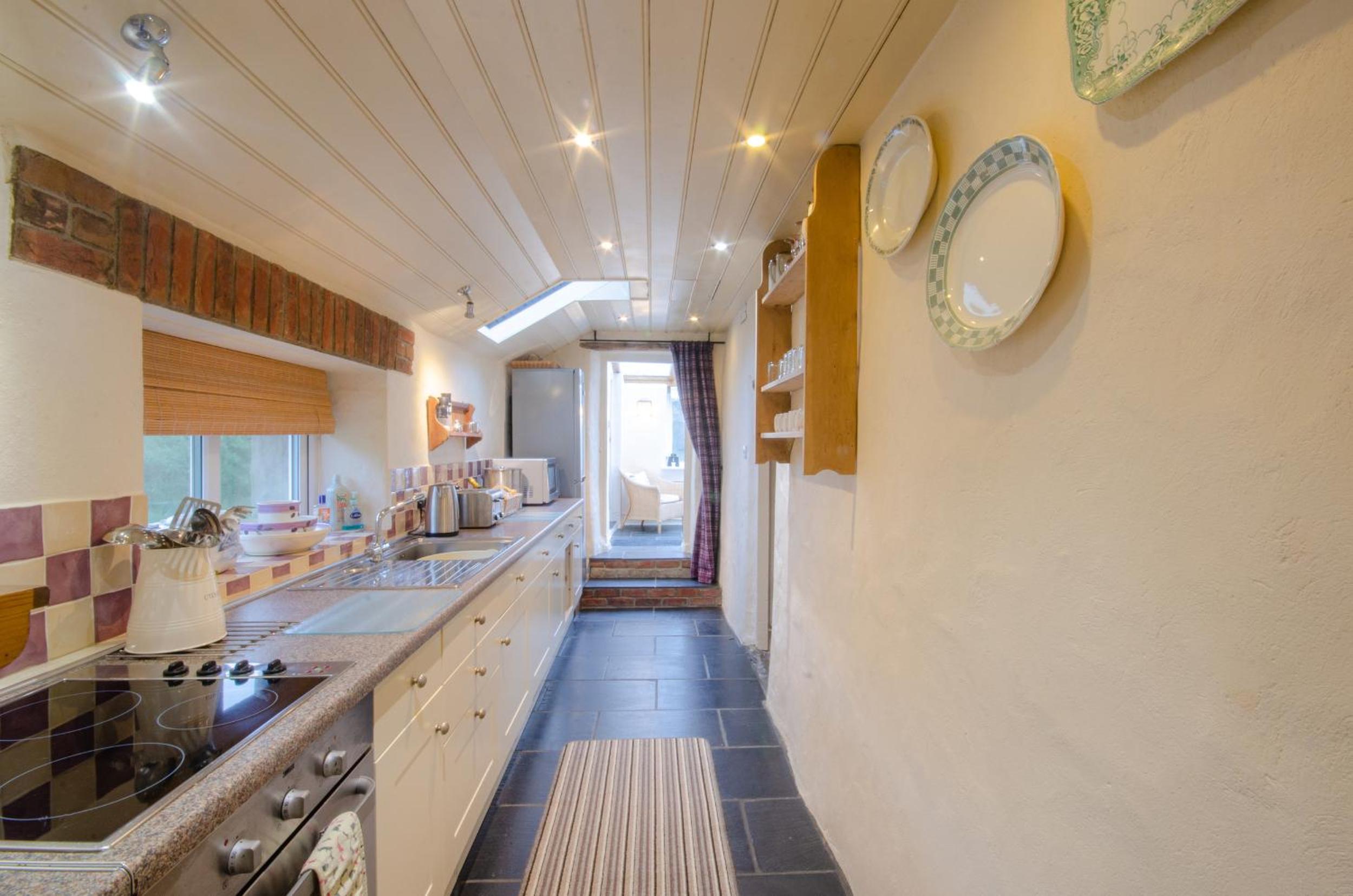 Tal y Gaer Cottage Fishguard view 5