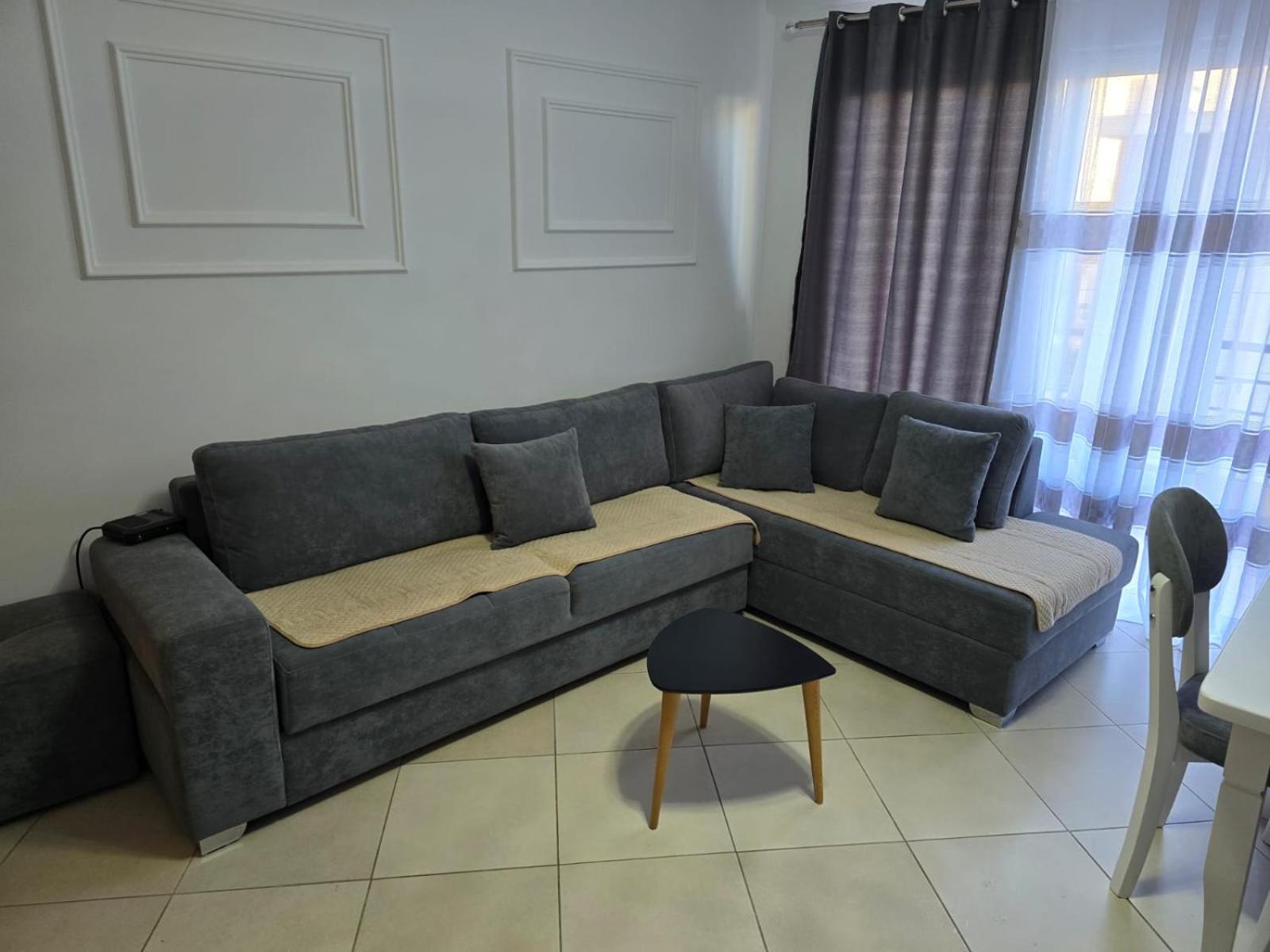 Apartment Edi