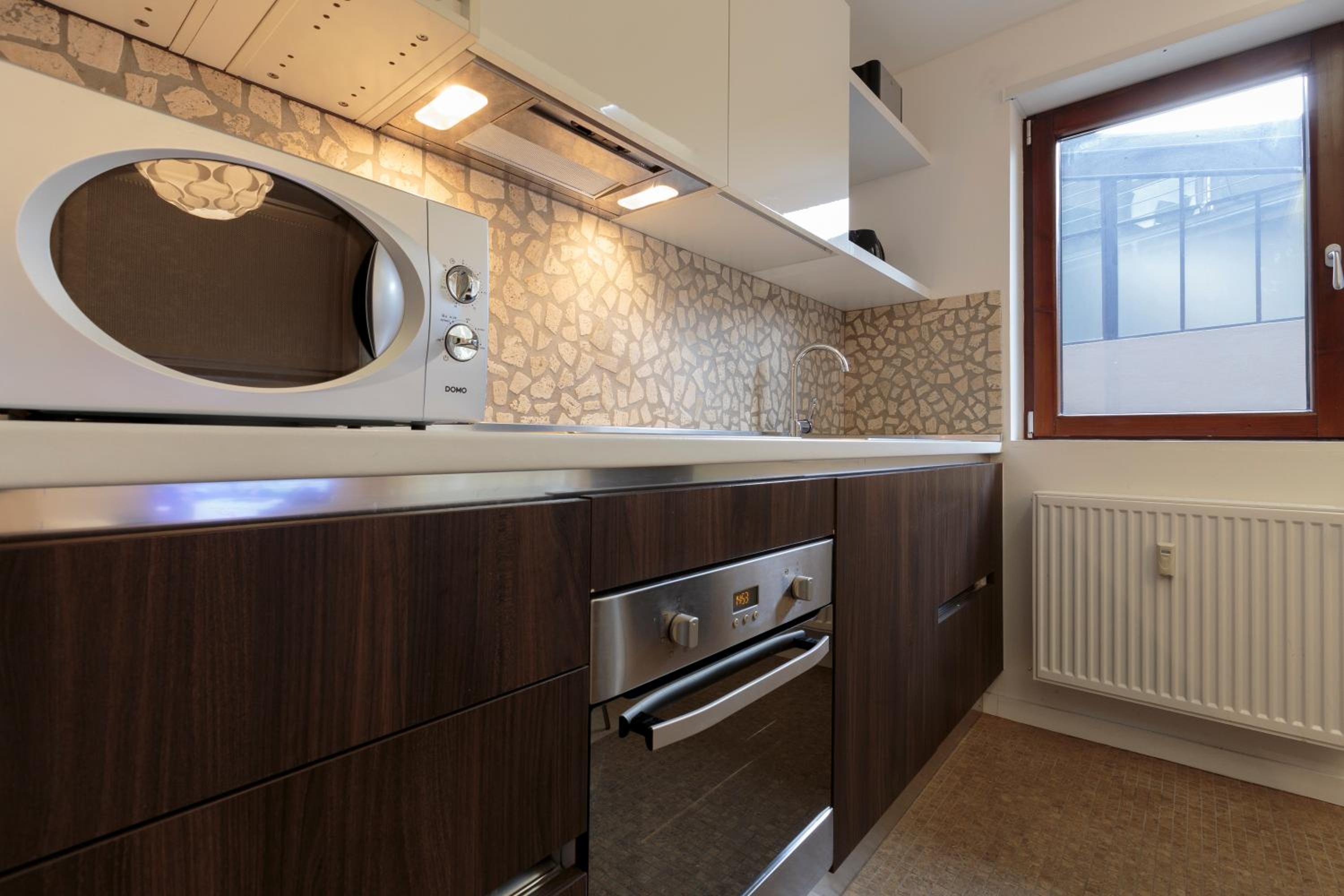 The Queen Luxury apartments - Villa Giorgia view 4