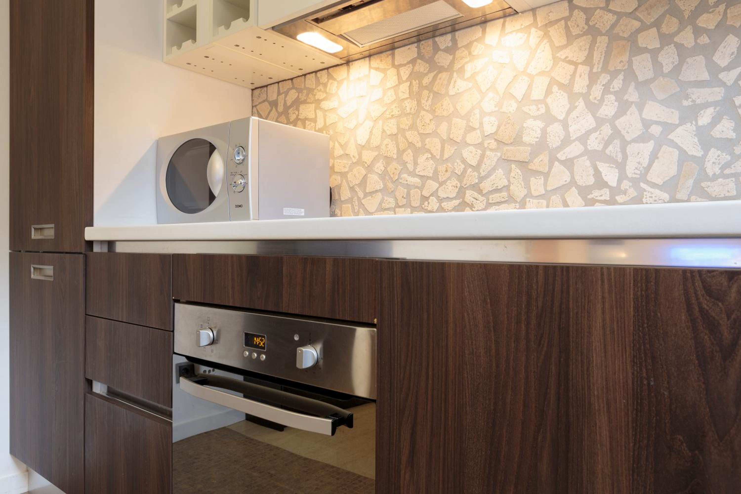 The Queen Luxury apartments - Villa Giorgia view 5