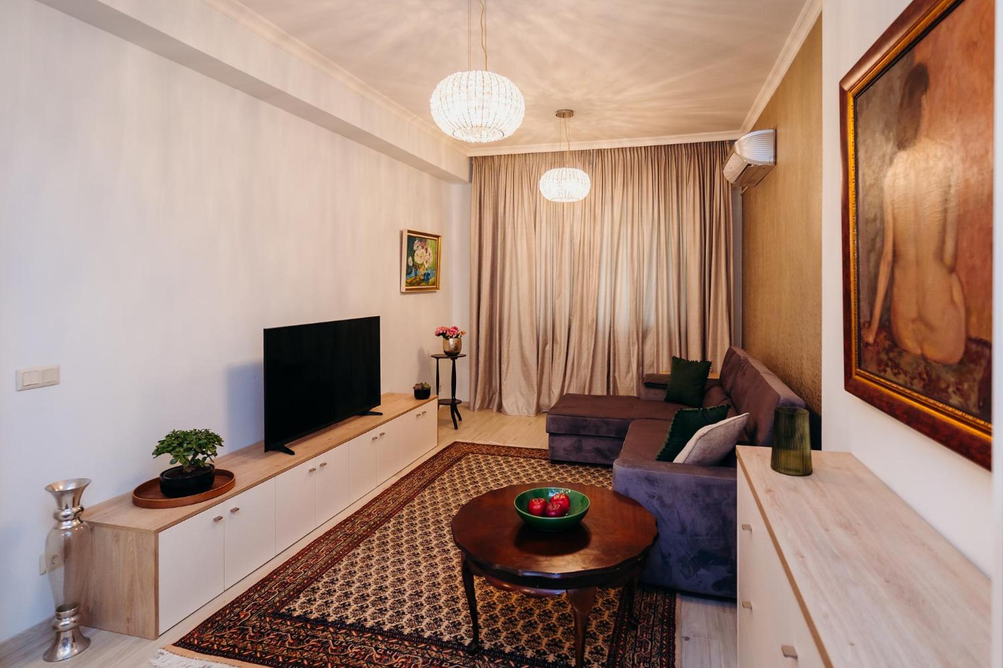 Krum Khan Top Centre Apartment