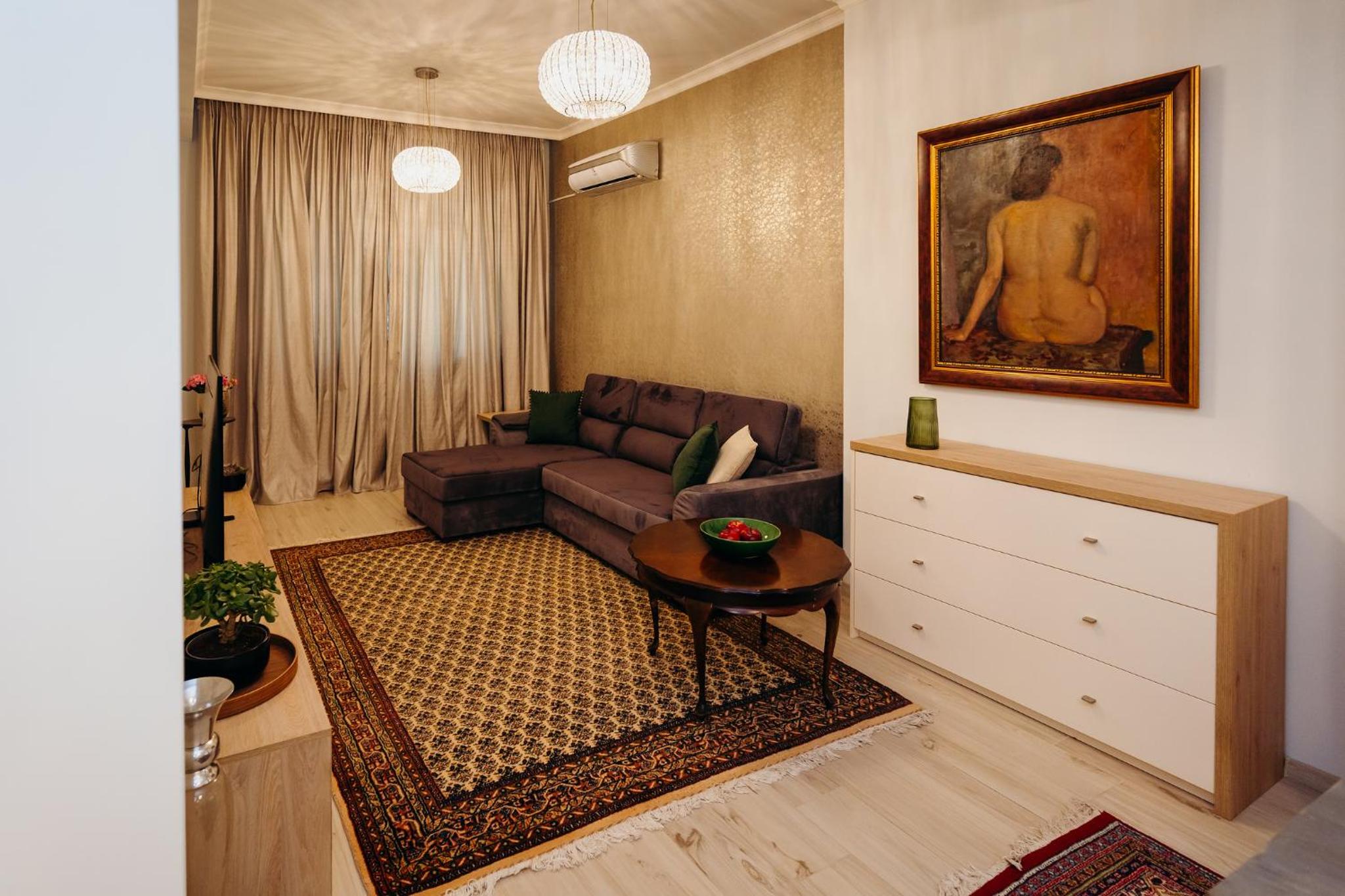 Krum Khan Top Centre Apartment