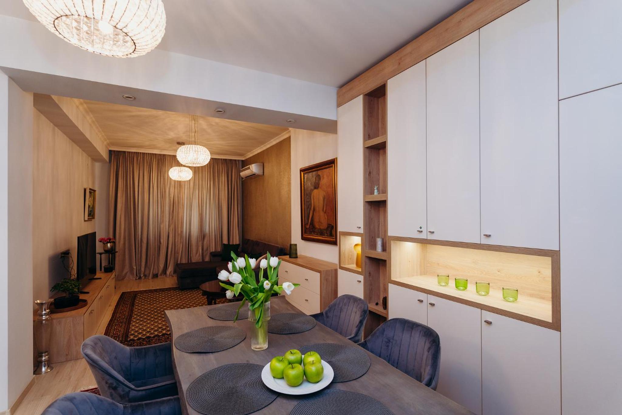 Krum Khan Top Centre Apartment