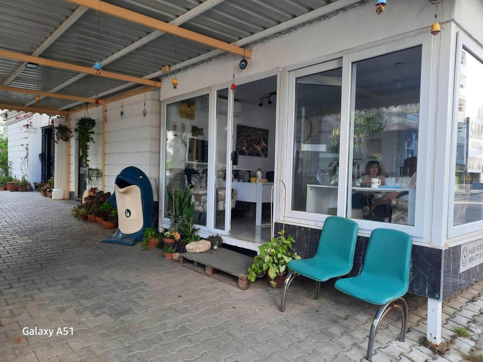 Sare Suites Downtown - Image 42