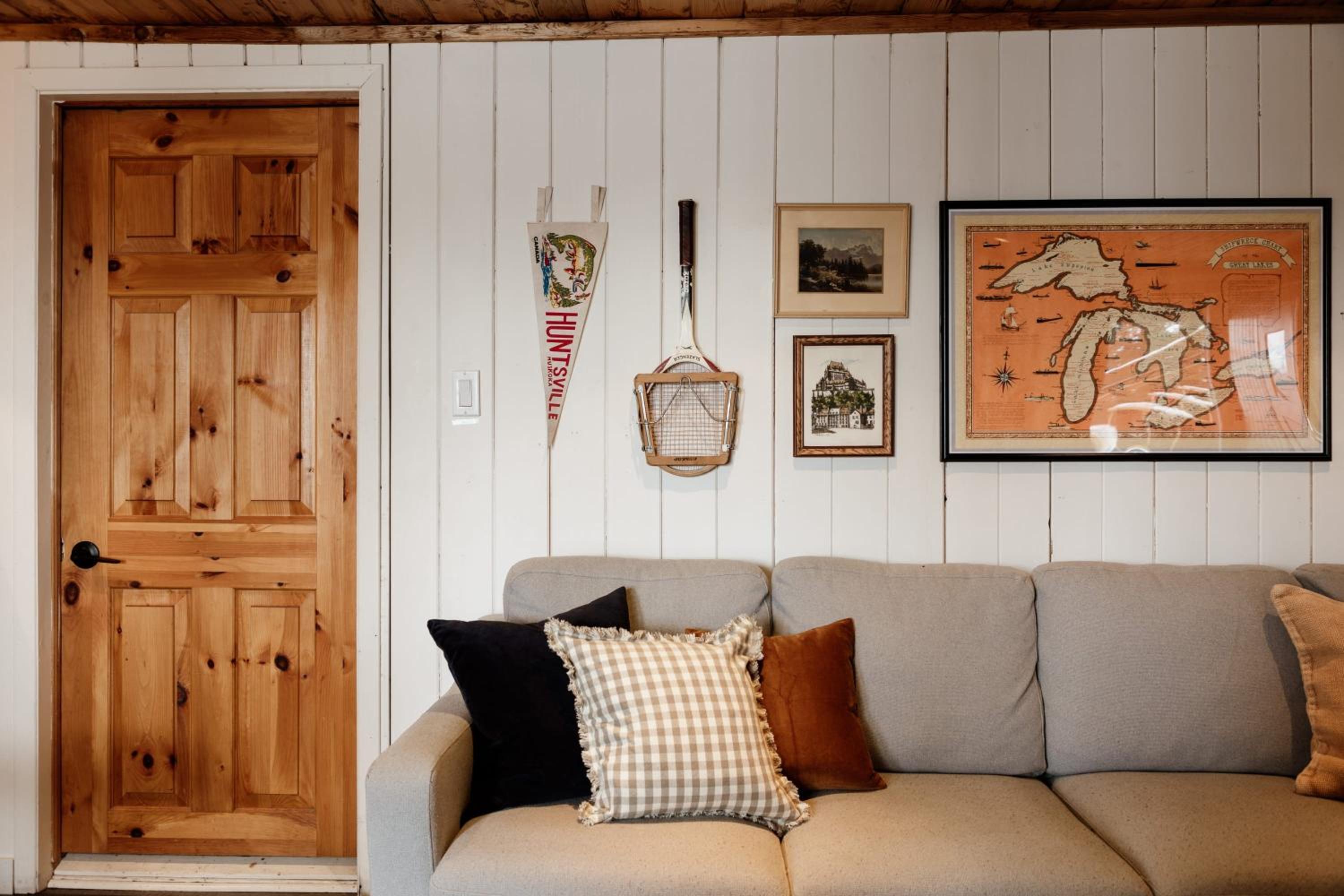 Alpine Lake House - Waterfront on Lake Muskoka
