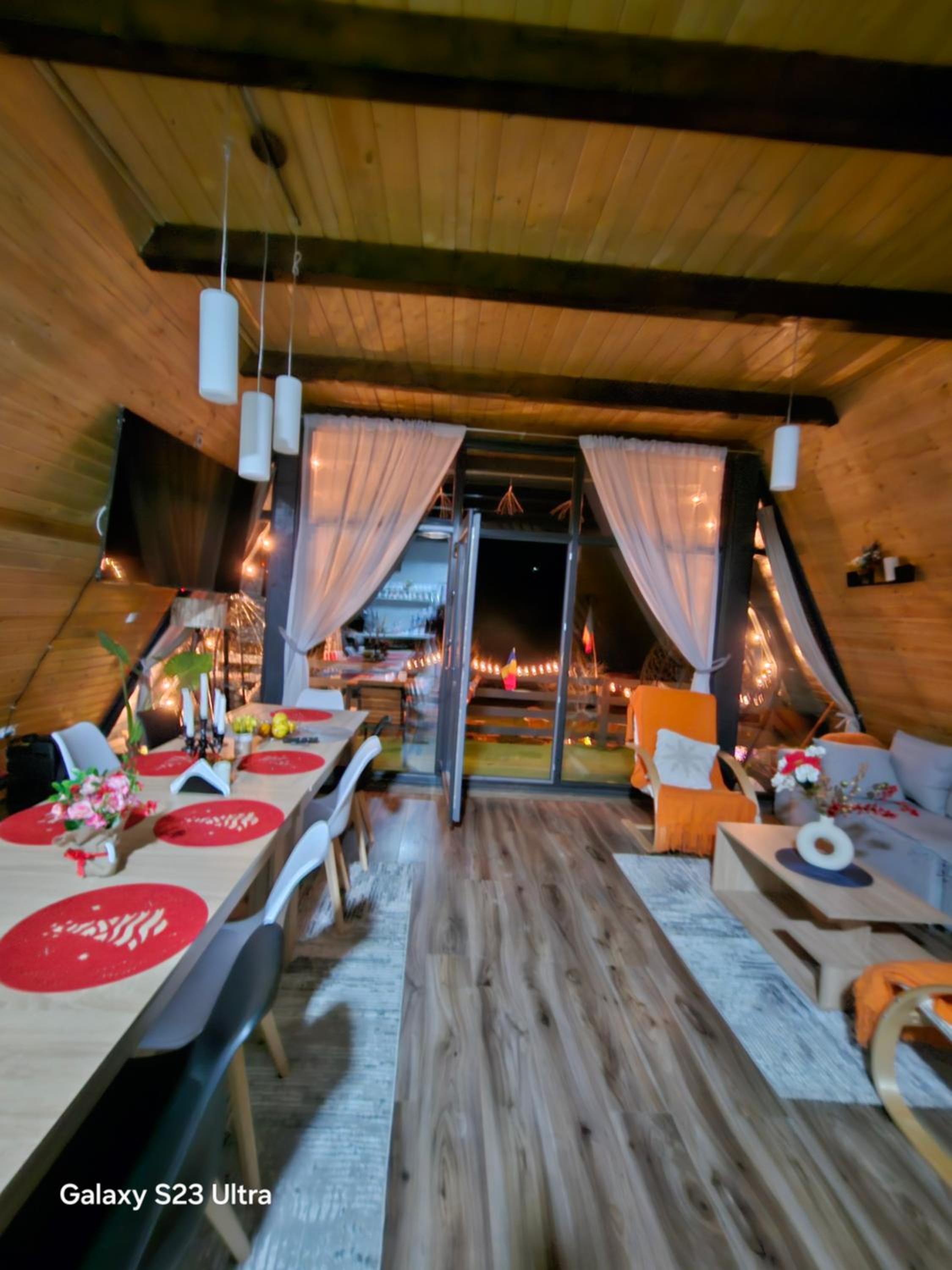 Cabana Apuseni Forest