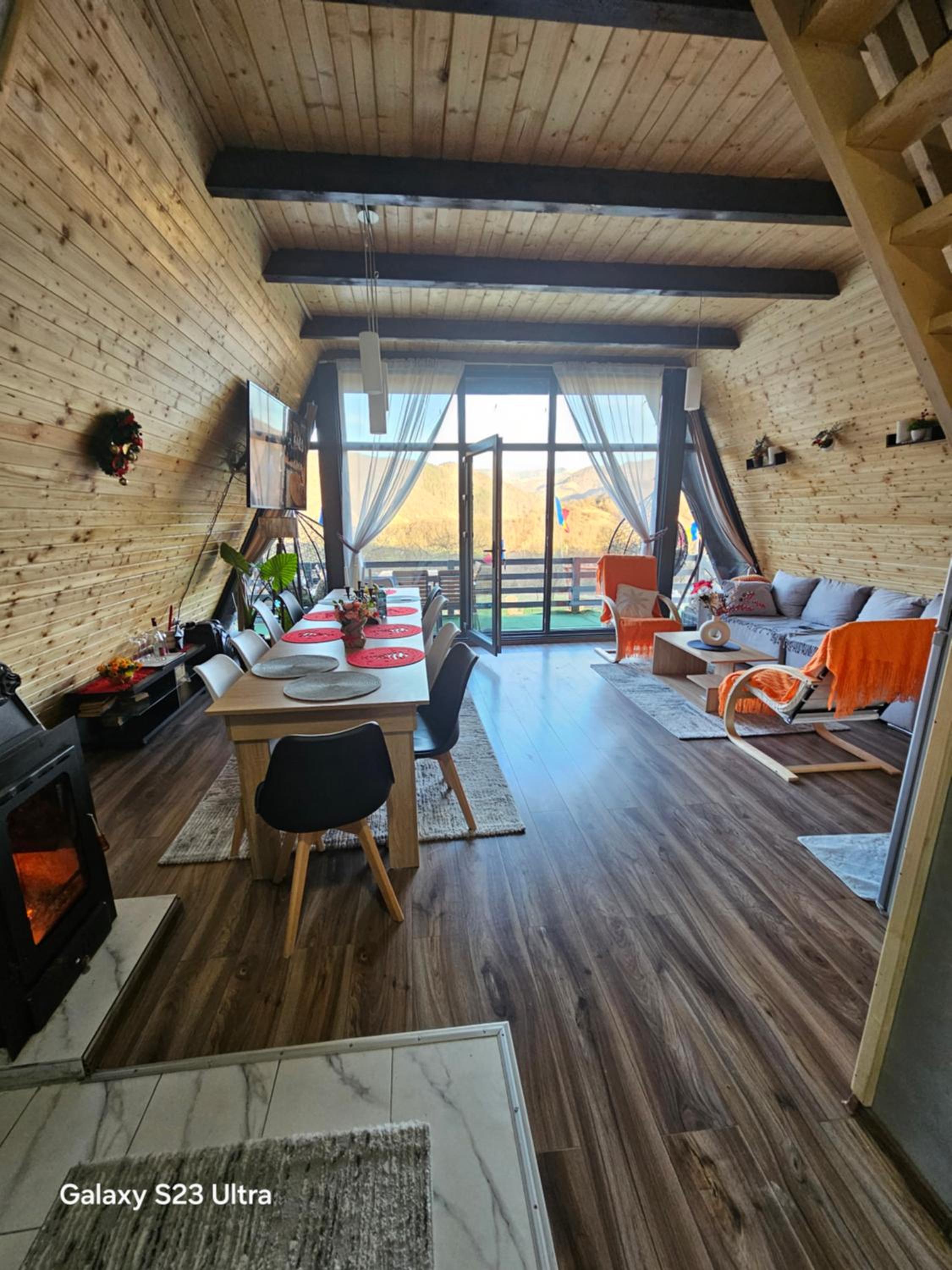 Cabana Apuseni Forest
