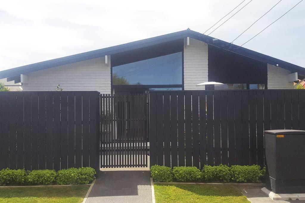 Modern Two-Bedroom Home in Merivale view 4