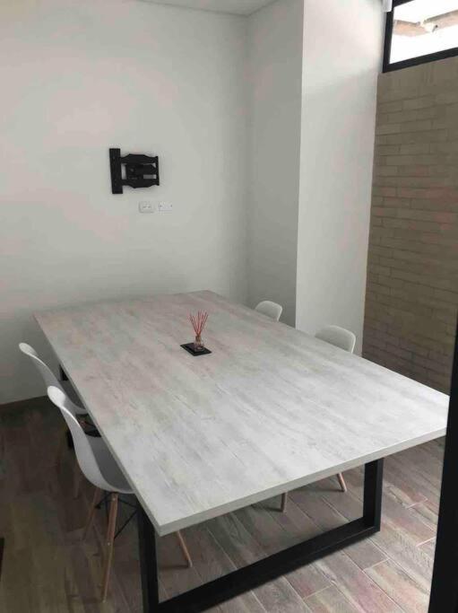 Apartaestudio ubicacion central Edificio 2051loft