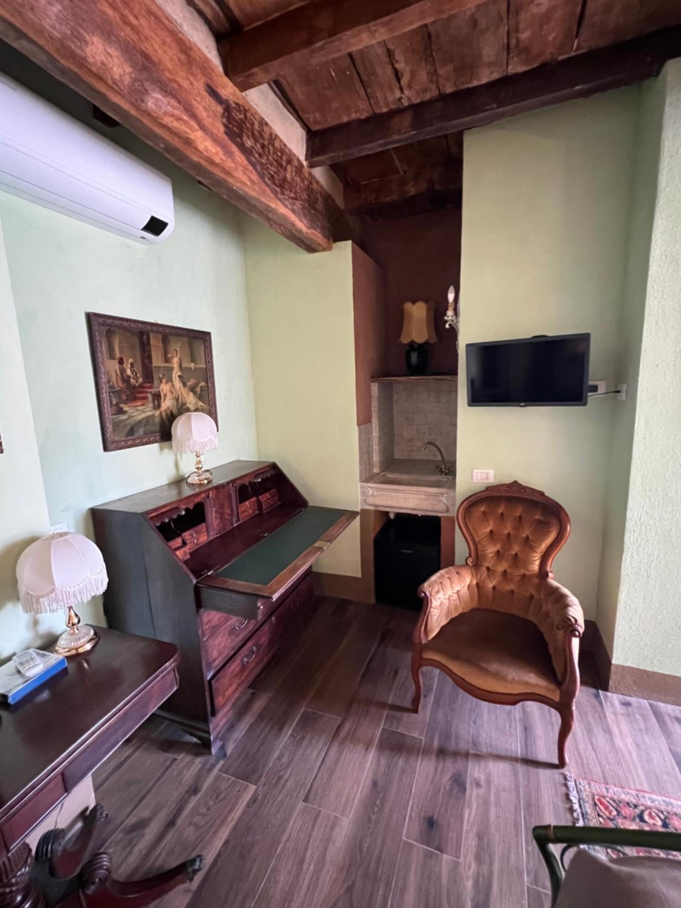 BORGO VILLA VALENTINI