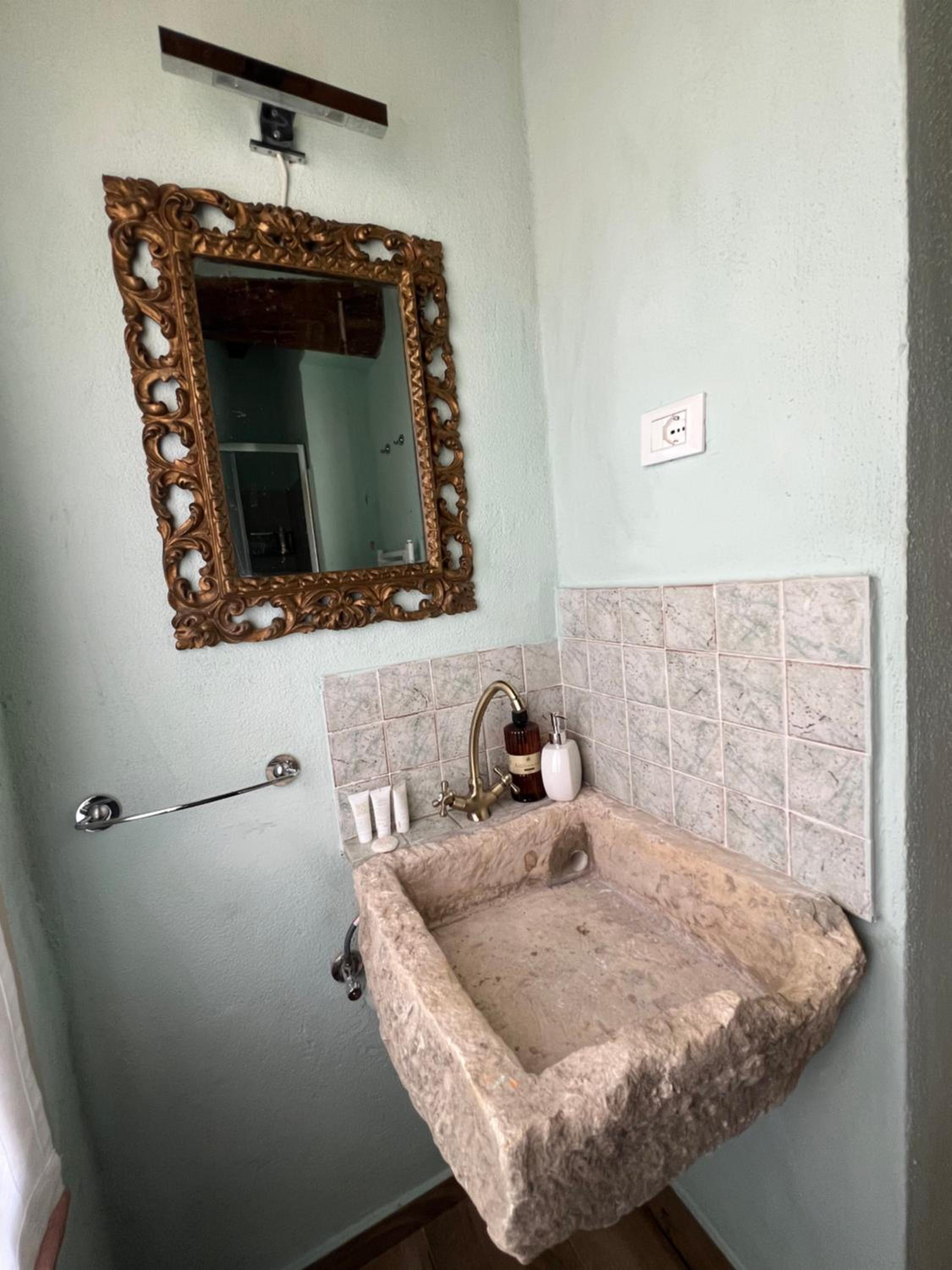 BORGO VILLA VALENTINI