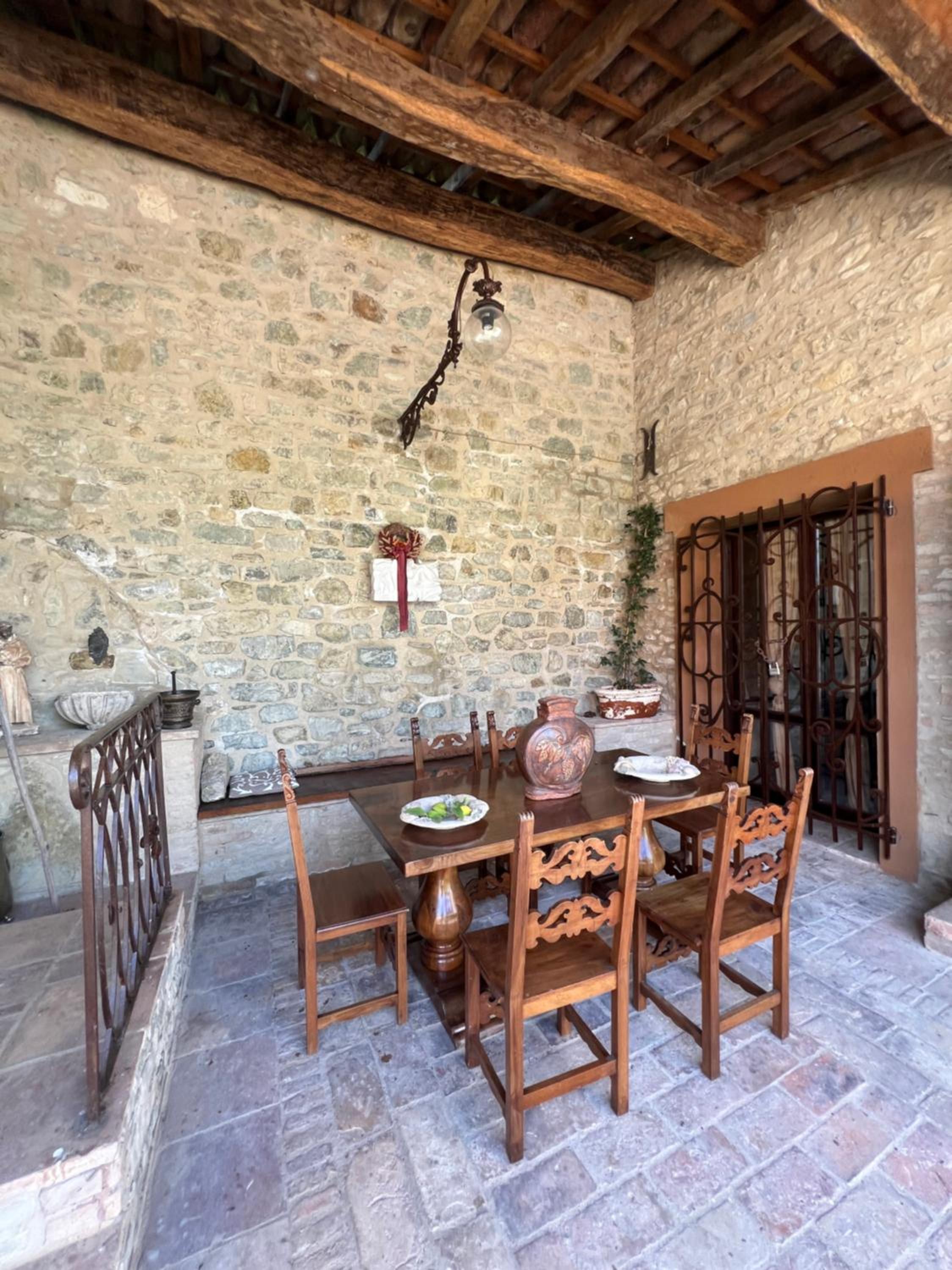 BORGO VILLA VALENTINI