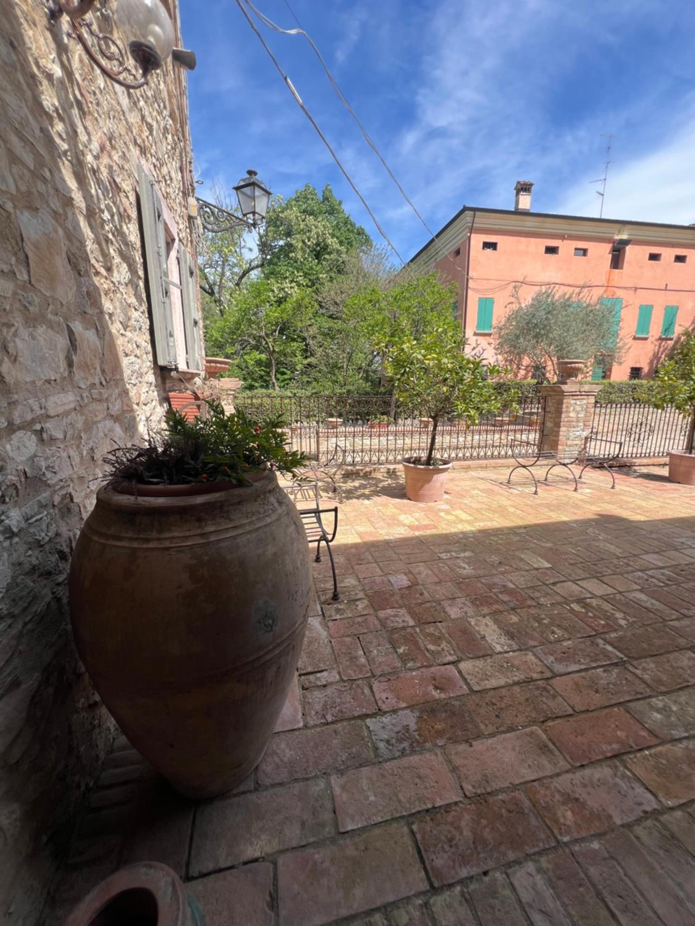 BORGO VILLA VALENTINI