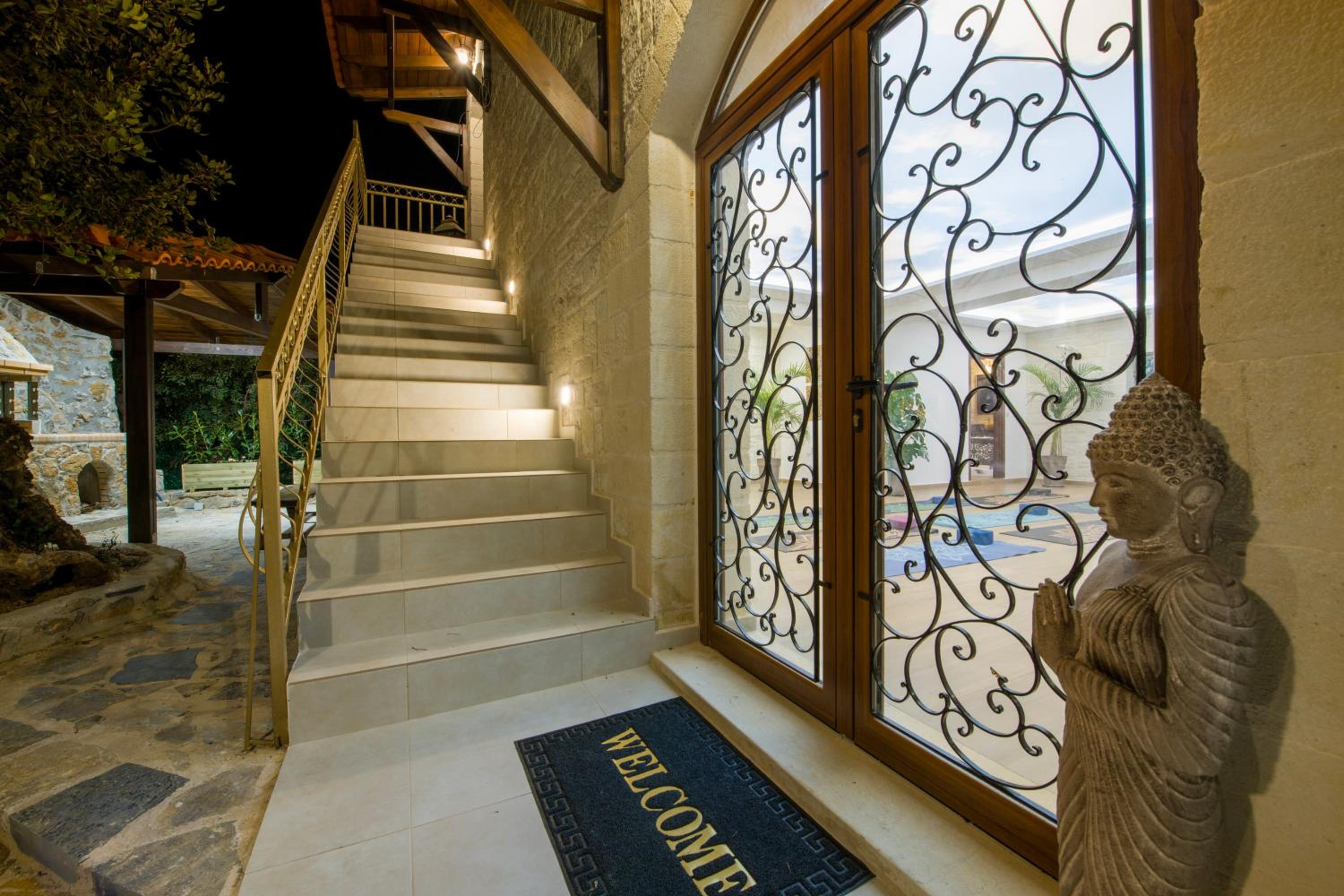 Geroulios Kastro Villas I ''Heated'' Pools & Seaview view 5
