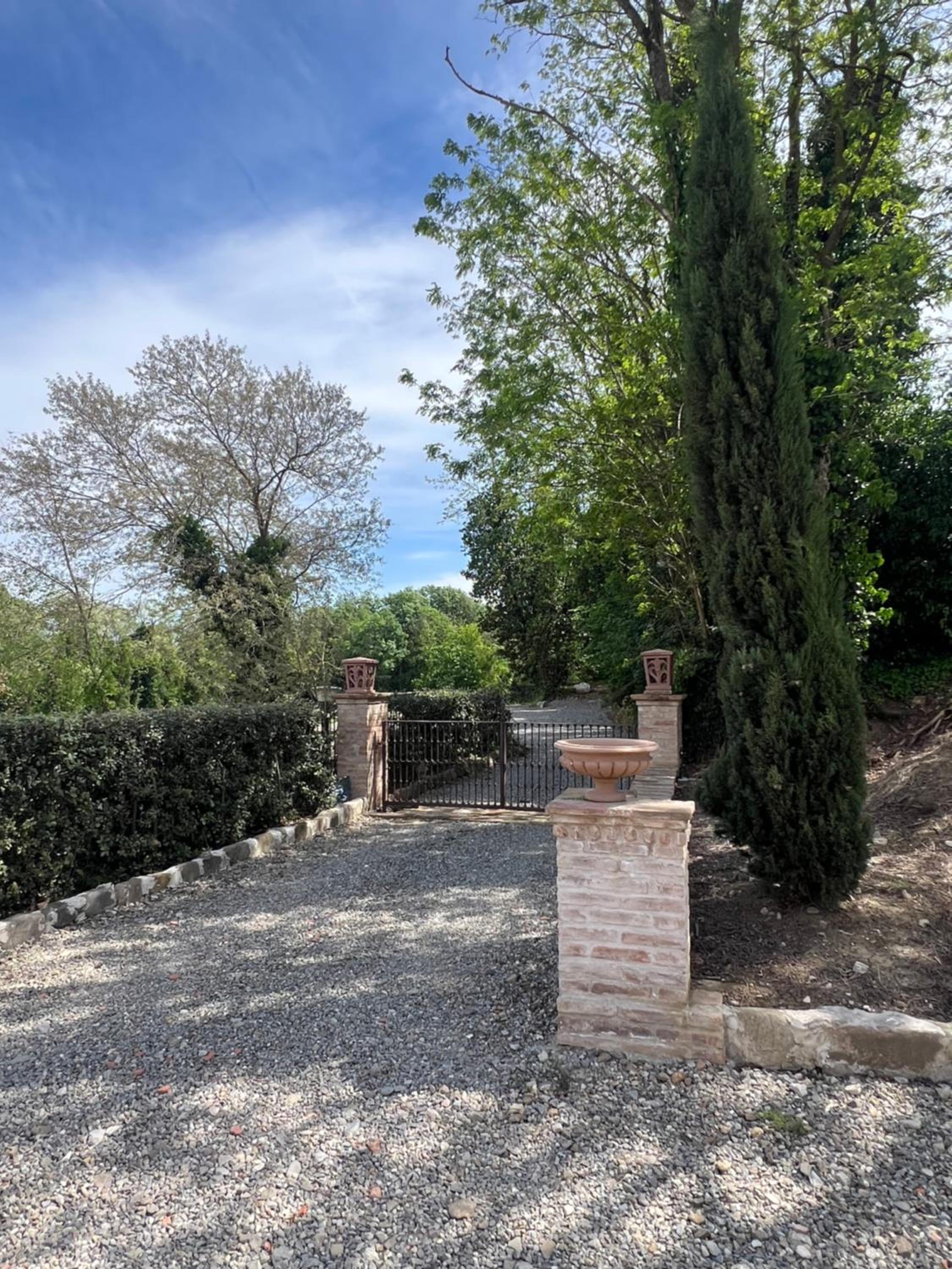 BORGO VILLA VALENTINI