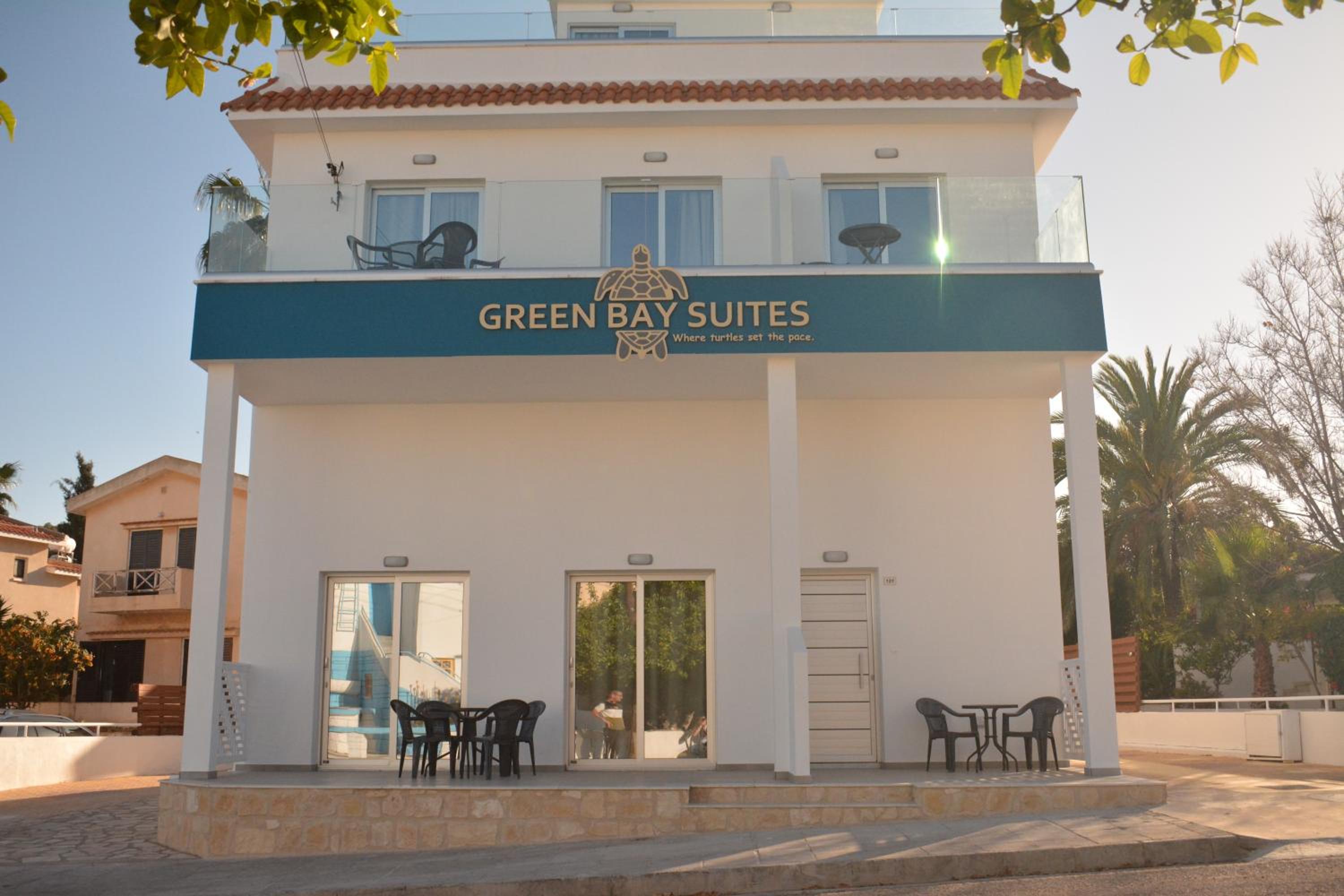 Green Bay Suites